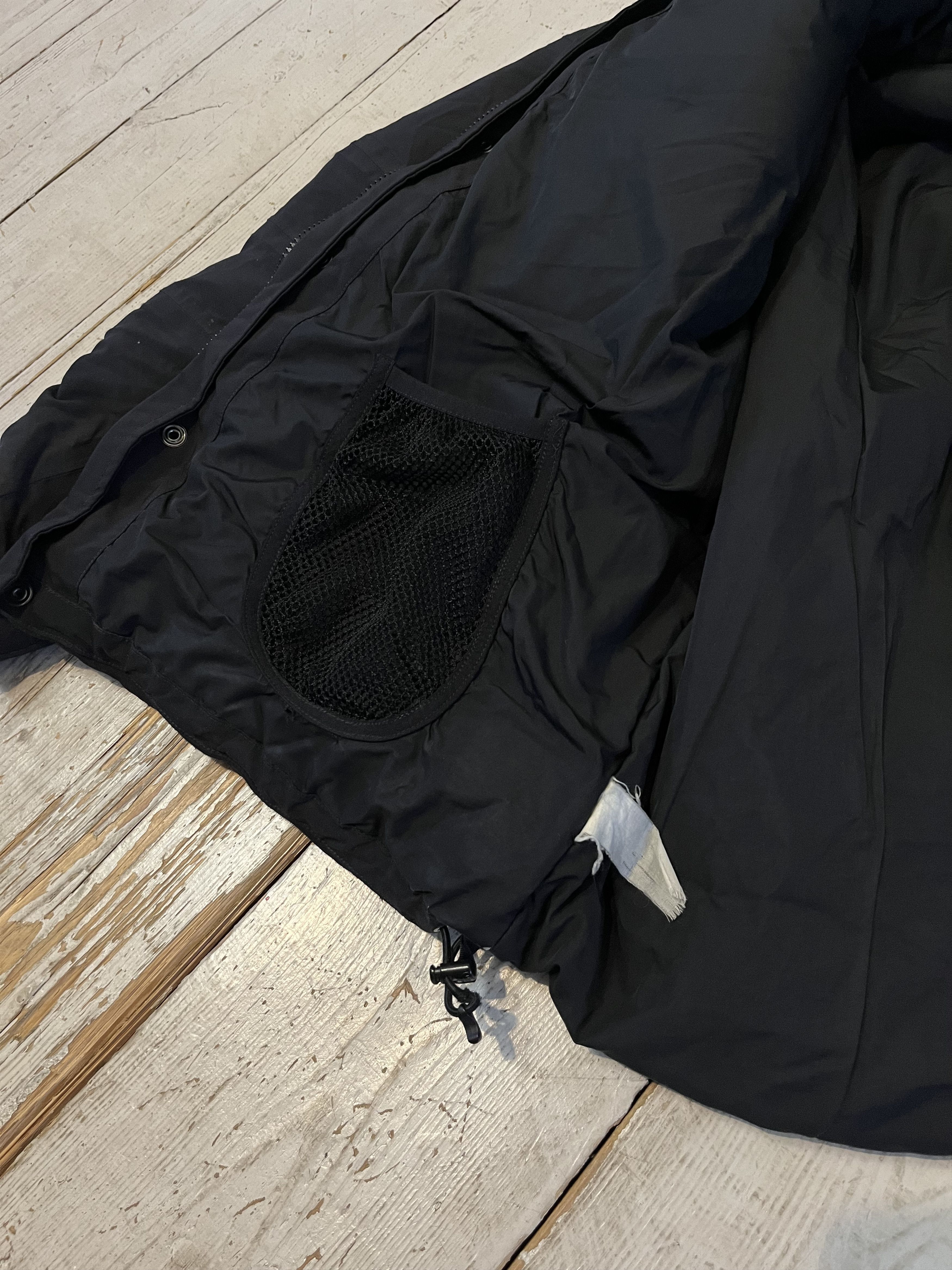 The North Face × Vintage Rare The North Face McMurdo HyVent Goose Down Jacket 2000s Size US L / EU 52-54 / 3 - 11 Thumbnail