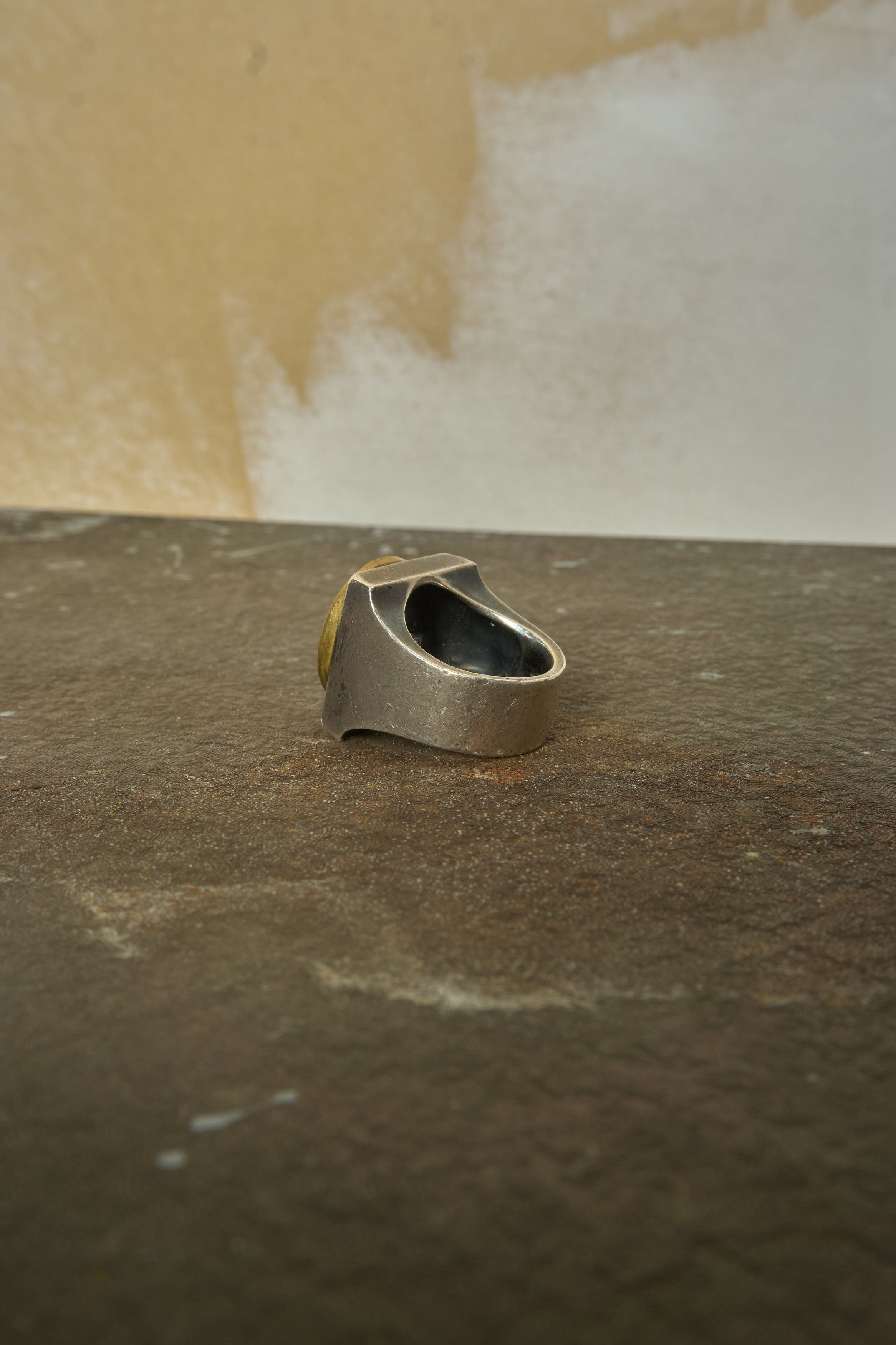 Japanese Brand VERONICA BY LED RECHWE ENCAPSULATED SKULL RING Size ONE SIZE - 2 Thumbnail