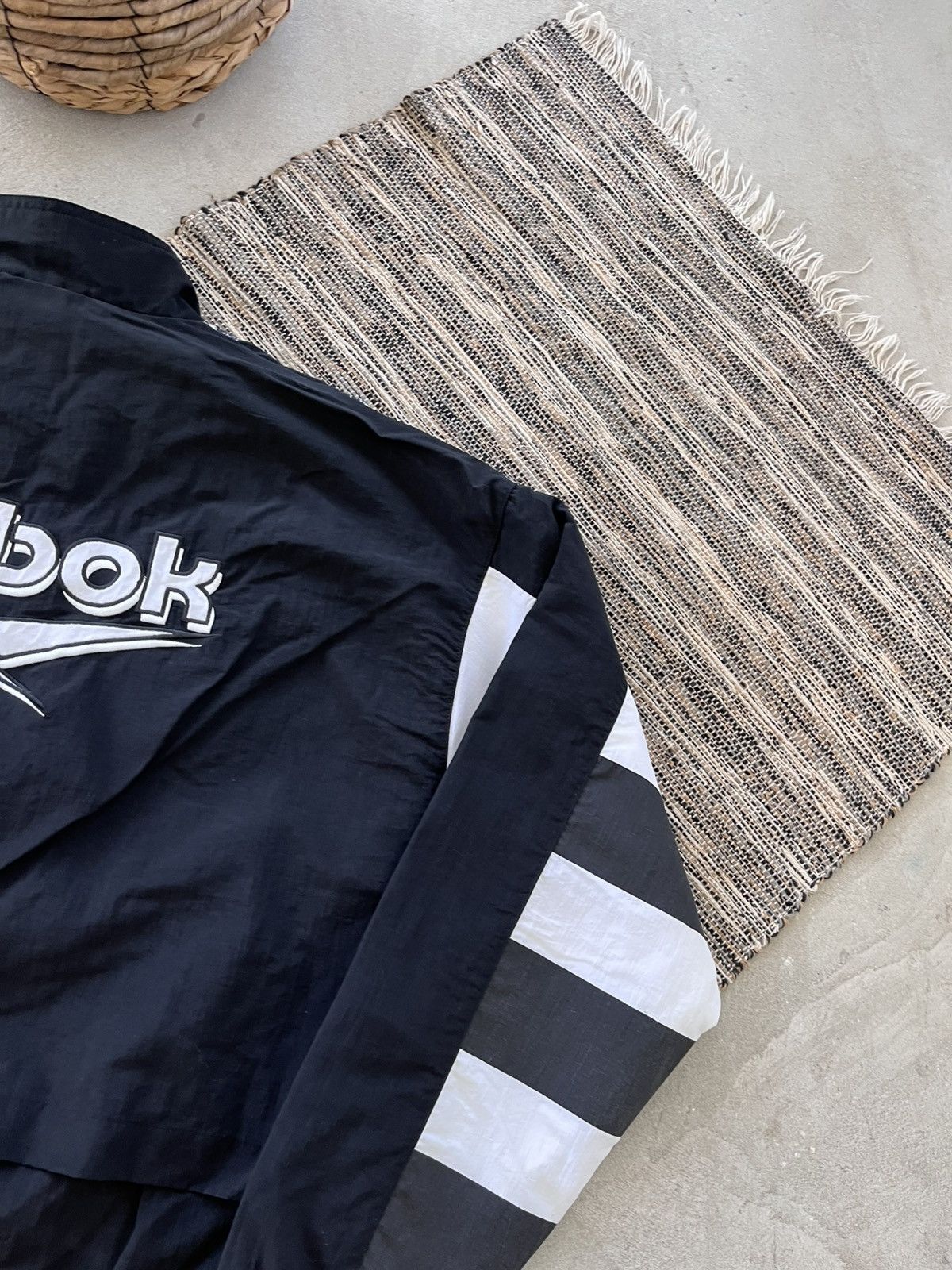 Reebok Reebok Track Jacket Black White Retro logo Sportswear Y2K Size US L / EU 52-54 / 3 - 13 Thumbnail