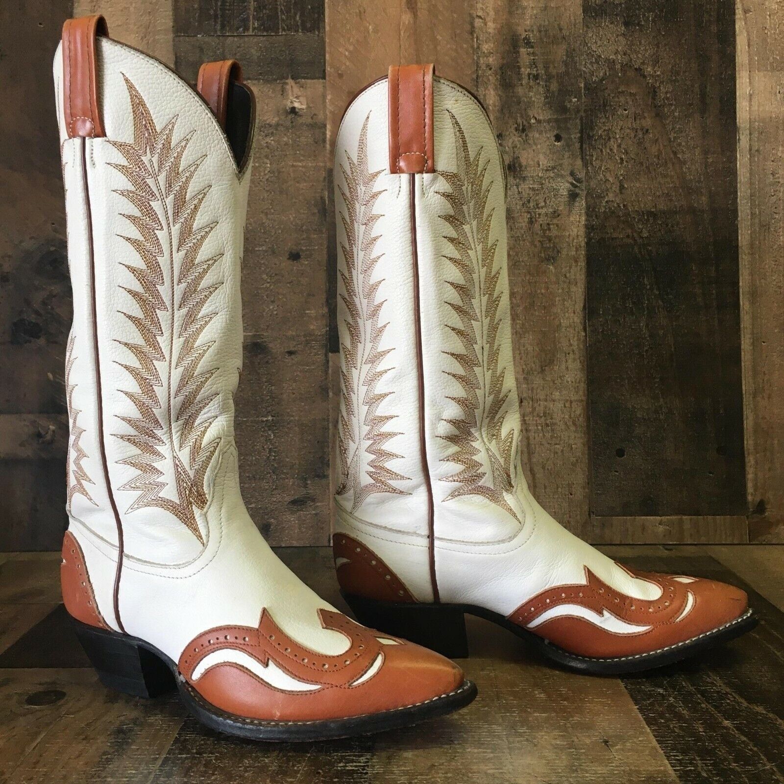 image of Tony Lama L0378 Vintage Wingtip Cowboy Boots Womens 5 M in Brown White