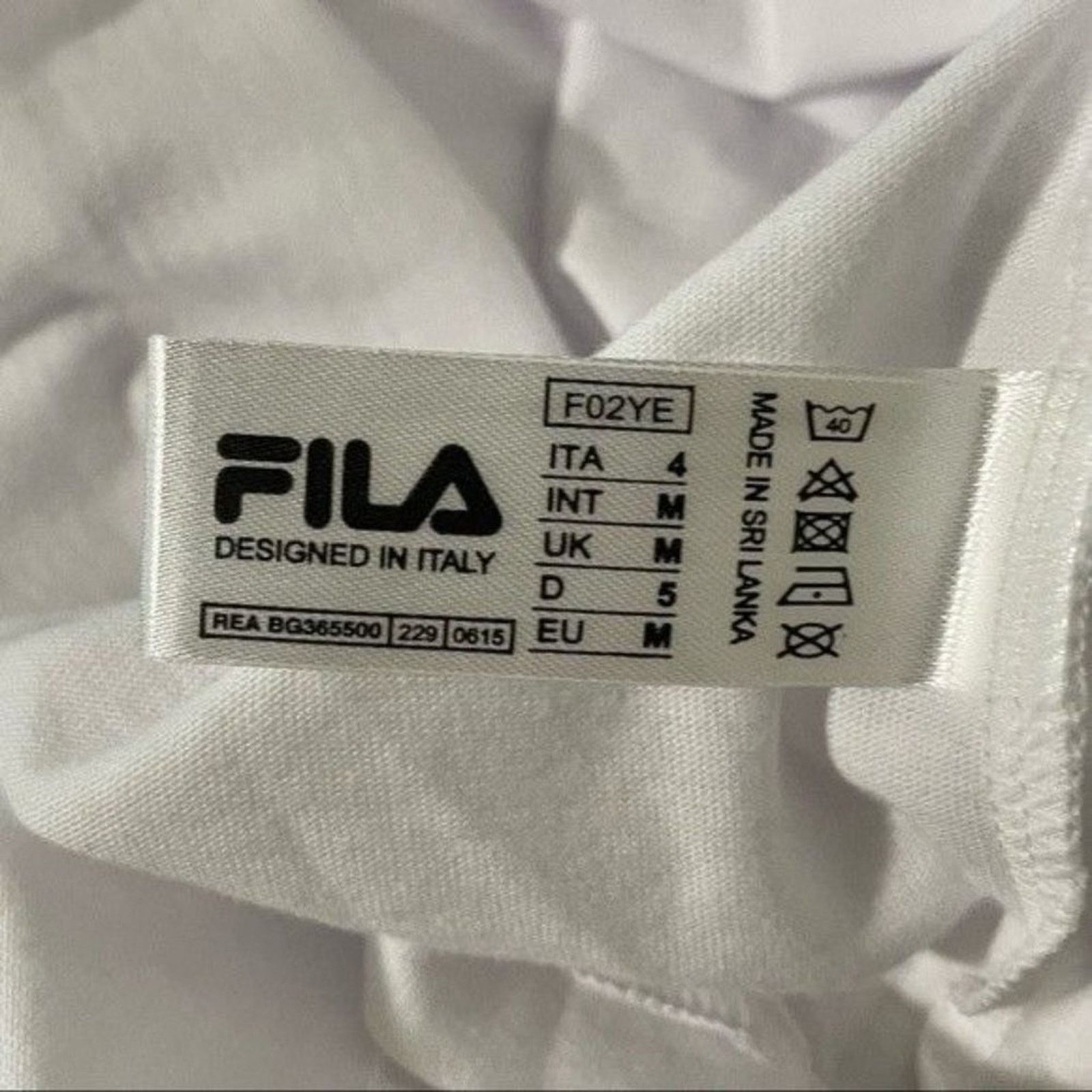 Fila Fila Essentials Shirt Womens Medium Short Sleeve Cotton Size M / US 6-8 / IT 42-44 - 5 Thumbnail