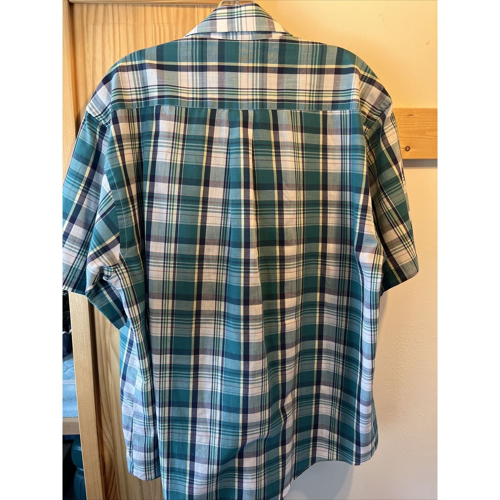 Other Windridge mens L Green plaid SS Button polyester blend shirt Size US L / EU 52-54 / 3 - 10 Thumbnail
