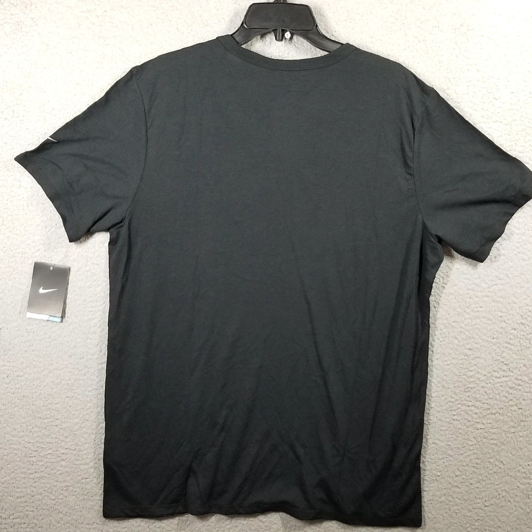 Nike Nike Shirt Mens Large Black Chicago Dri-FIT Athletic Swoosh Leaf Logo 777647-010 Size US L / EU 52-54 / 3 - 2 Thumbnail