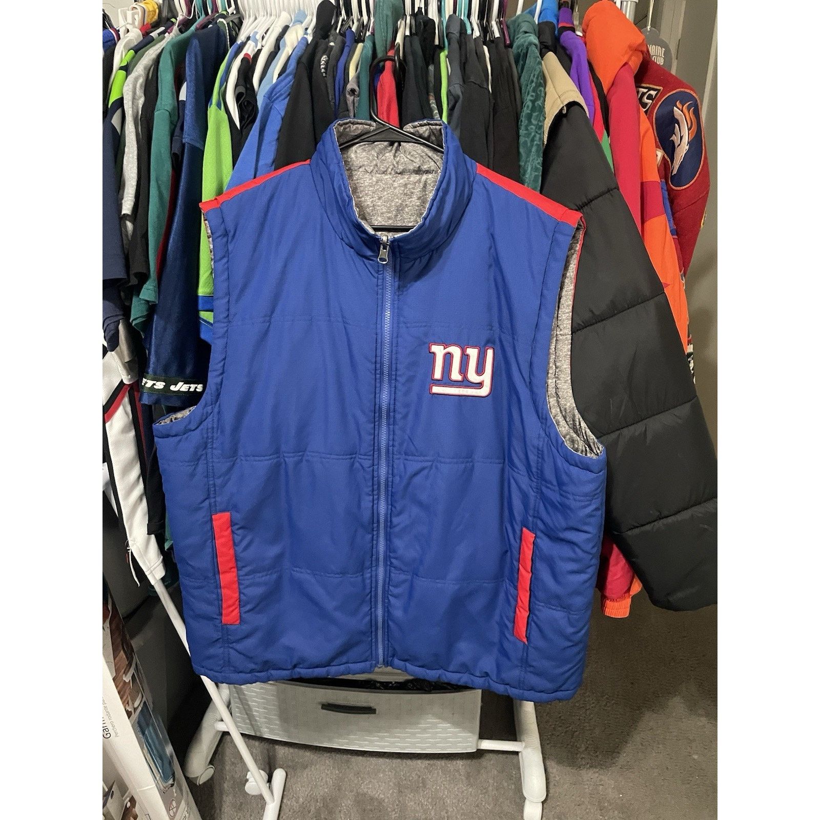 NFL Size XL- New York Giants Vest Mens Reversible Puffer NFL Size US XL / EU 56 / 4 - 1 Thumbnail