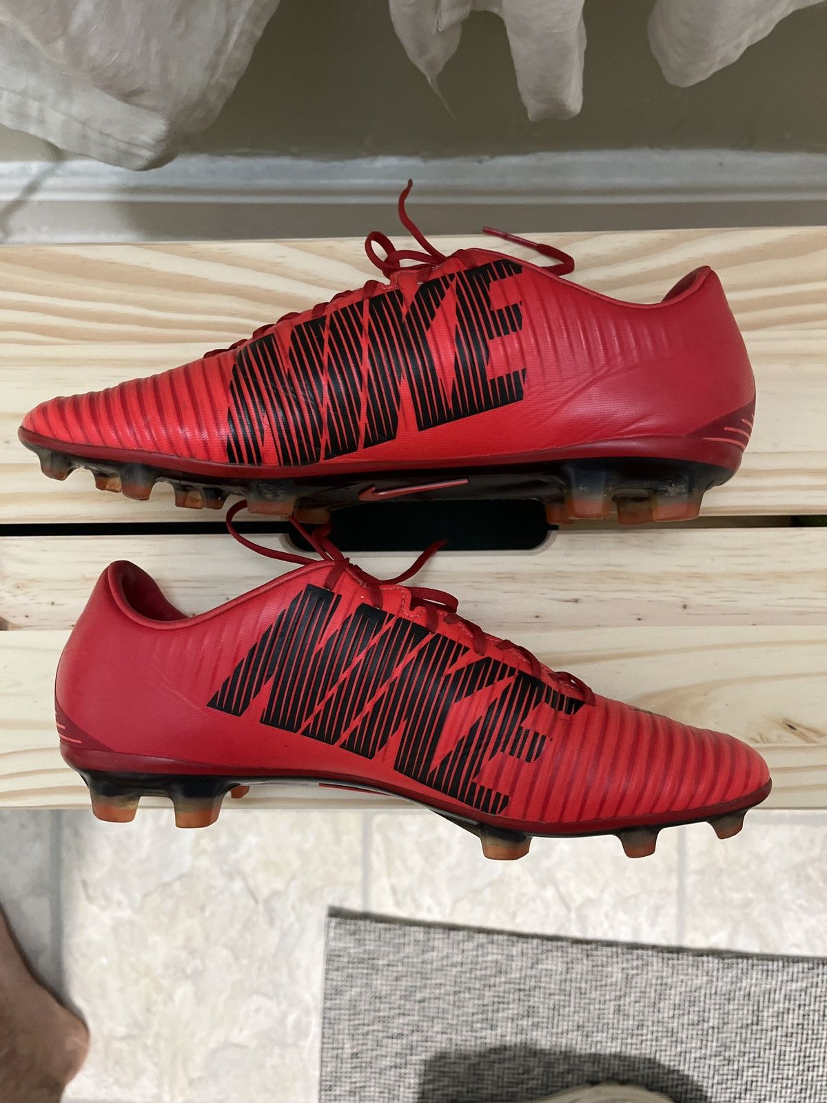 Nike NIKE MERCURIAL VAPOR ELITE XI FIRE RED Size US 8 / EU 41 - 3 Thumbnail
