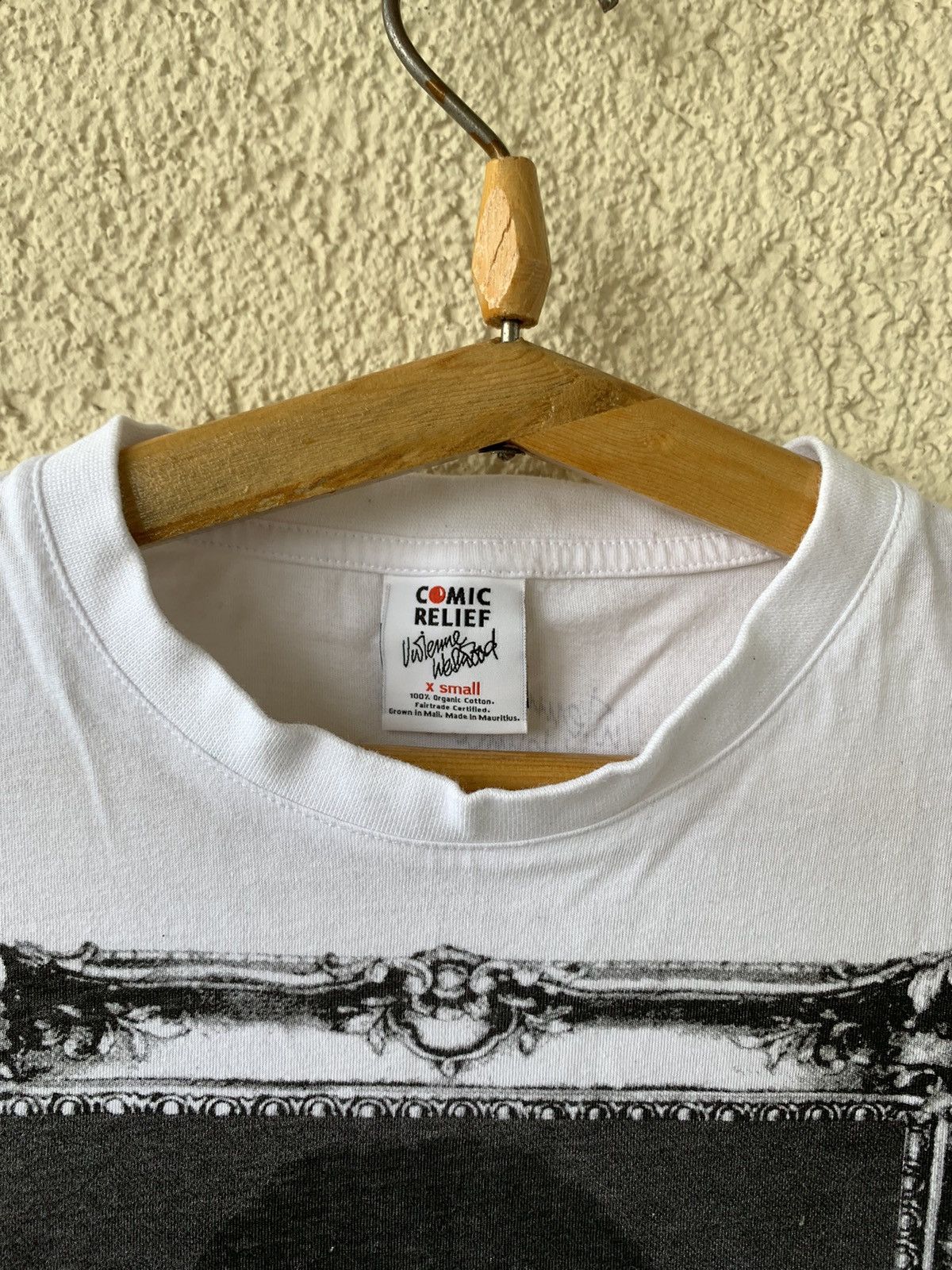 Japanese Brand Vivienne Westwood comic relief streetwear T shirt Size US XS / EU 42 / 0 - 15 Thumbnail