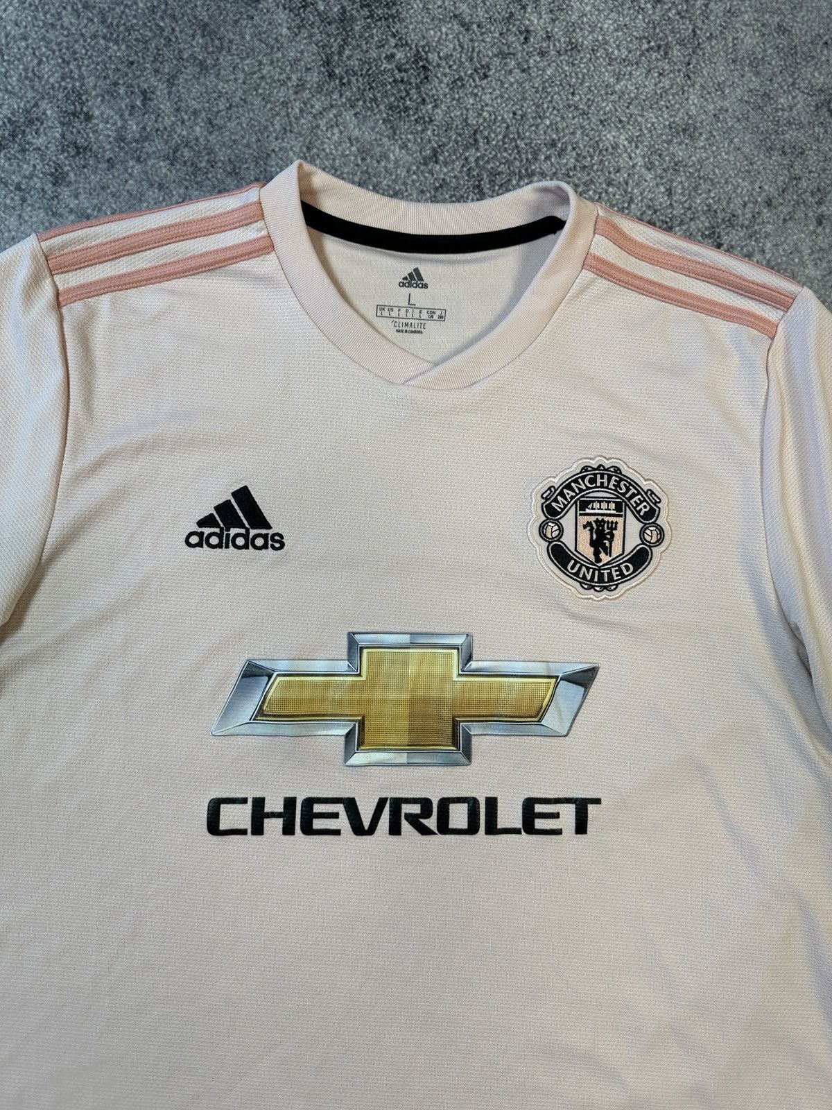 Adidas Adidas Manchester United Soccer Jersey Streetwear 18/19 L Size US S / EU 44-46 / 1 - 2 Thumbnail