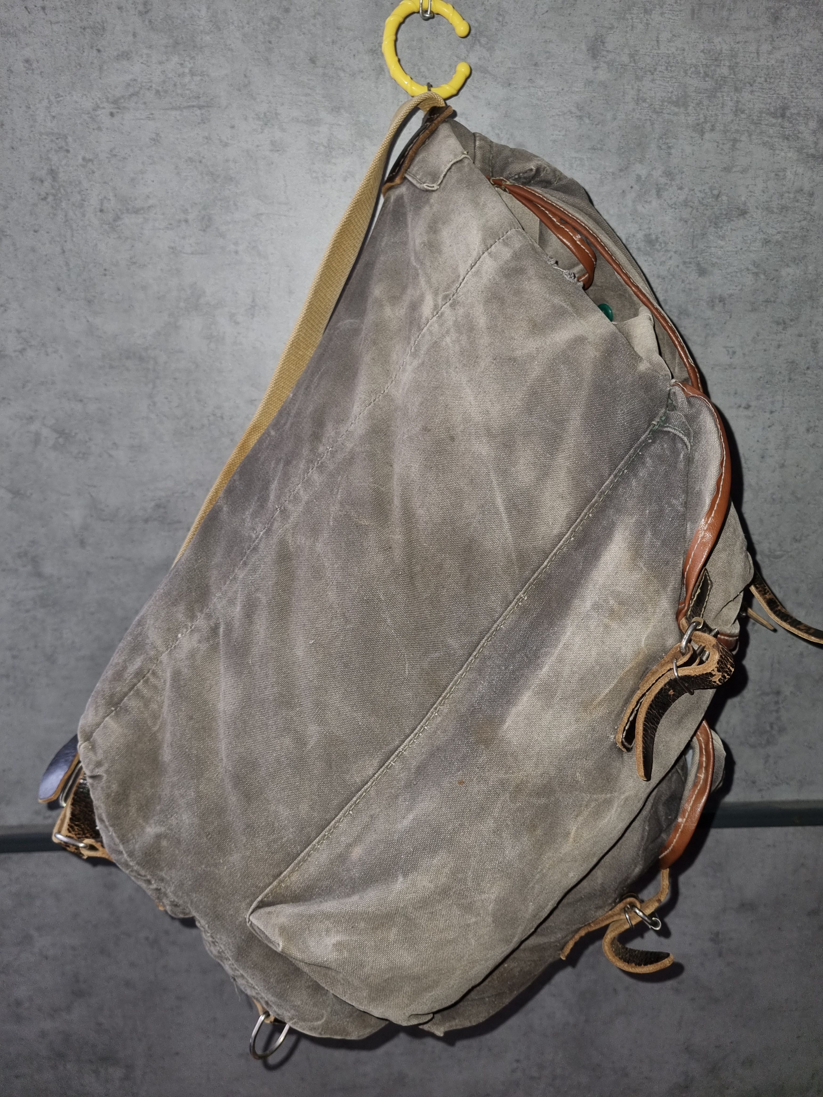 Japanese Brand 50s Vintage Sun Faded Thrashed Backpack Amazing Fade Size ONE SIZE - 11 Thumbnail