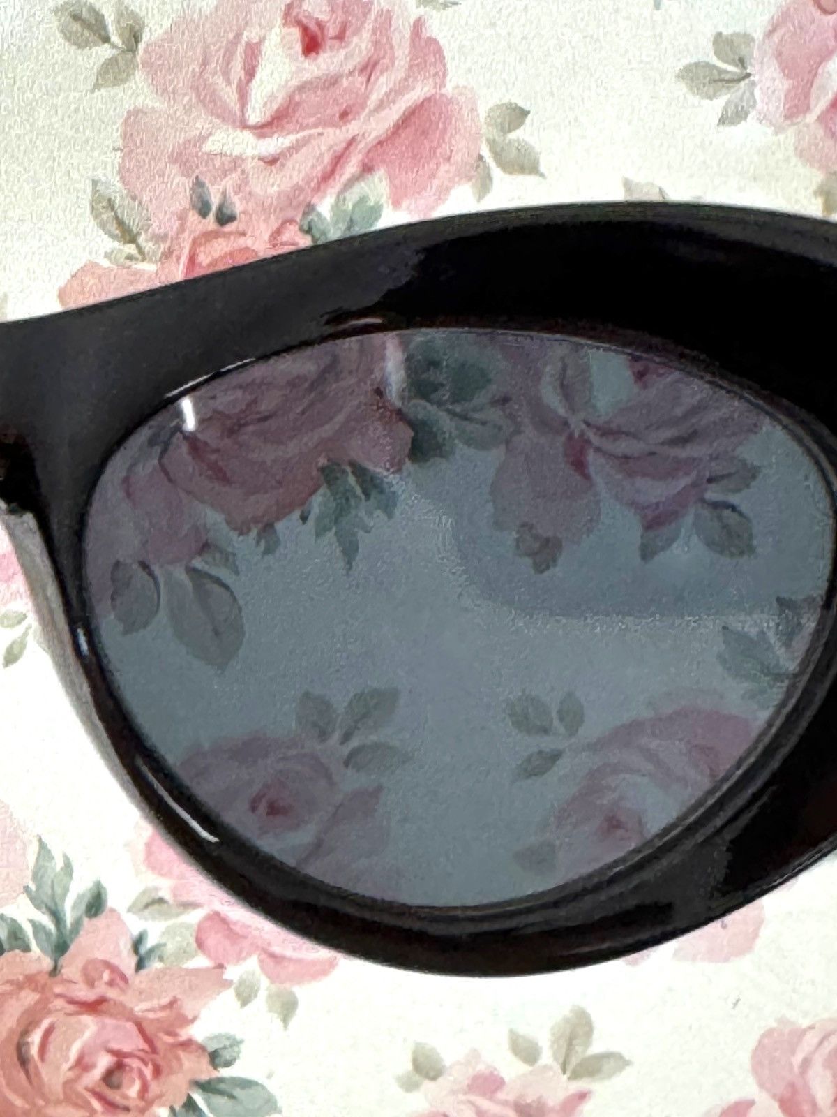 Versace Gianni Versace Vintage 90s Oversize Cat-Eye Sunglasses Size ONE SIZE - 17 Thumbnail