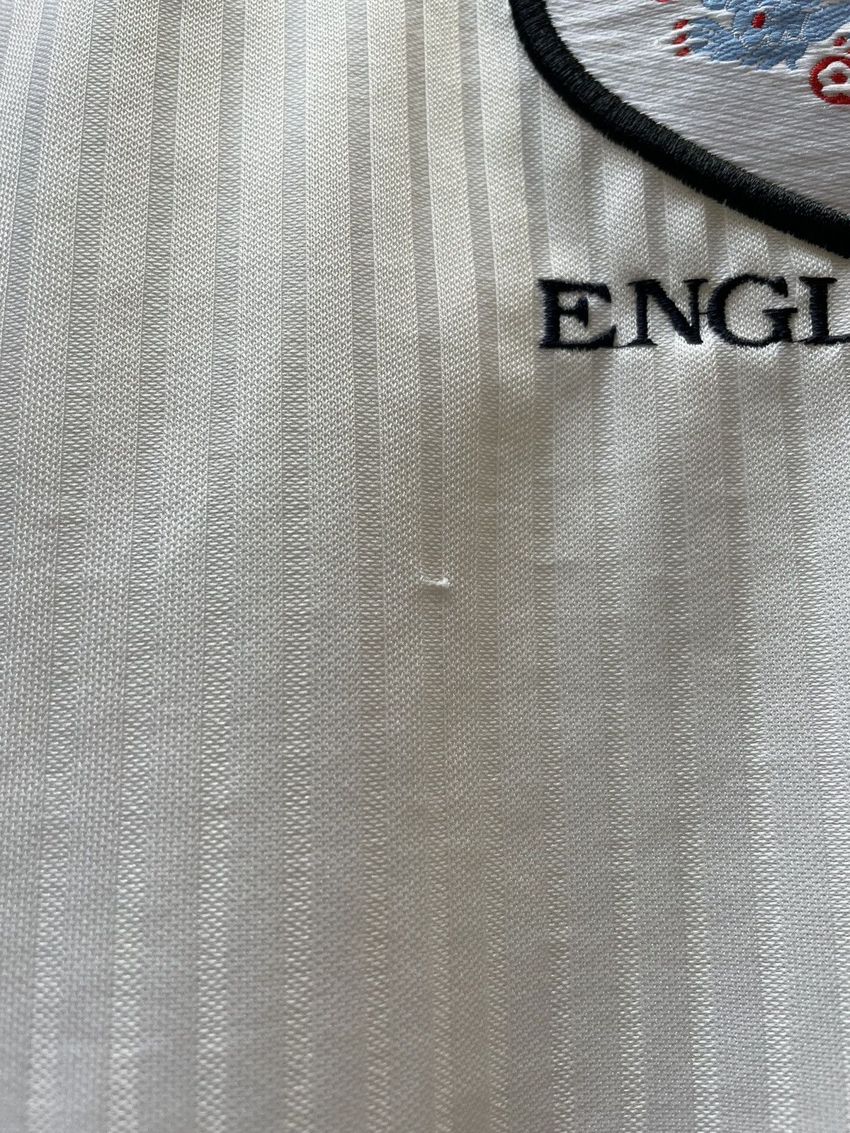 Umbro × Vintage ENGLAND UMBRO 1997/1998 HOME FOOTBALL SHIRT SOCCER JERSEY Size US M / EU 48-50 / 2 - 5 Thumbnail
