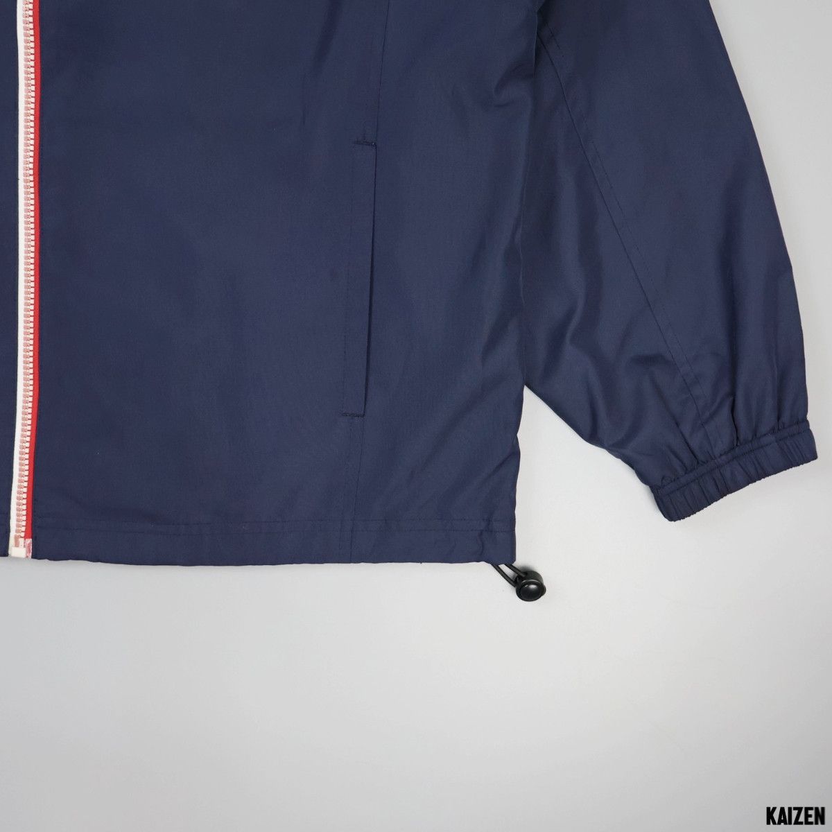 Balenciaga BALENCIAGA - VINTAGE EMBROIDERED SCRIPT LOGO LIGHT JACKET Size US XL / EU 56 / 4 - 7 Thumbnail