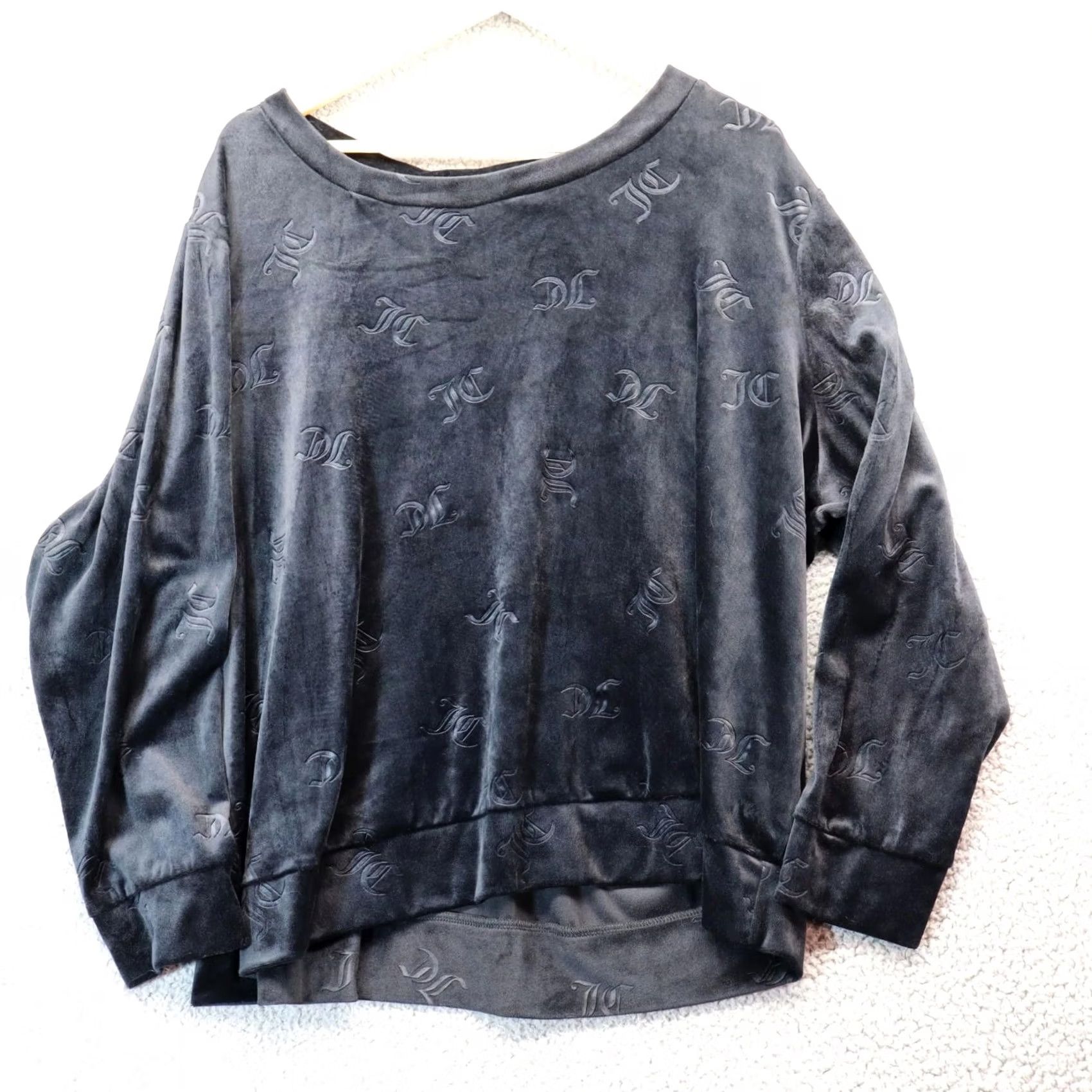 Juicy Couture Juicy Couture Black Velour Shirt Women 3X Monogram Pullover Crew Neck Long Sleeve Rhinestone Lounge Top Plus Size Women Size XXL / US 16-18 / IT 52-54 - 2 Thumbnail