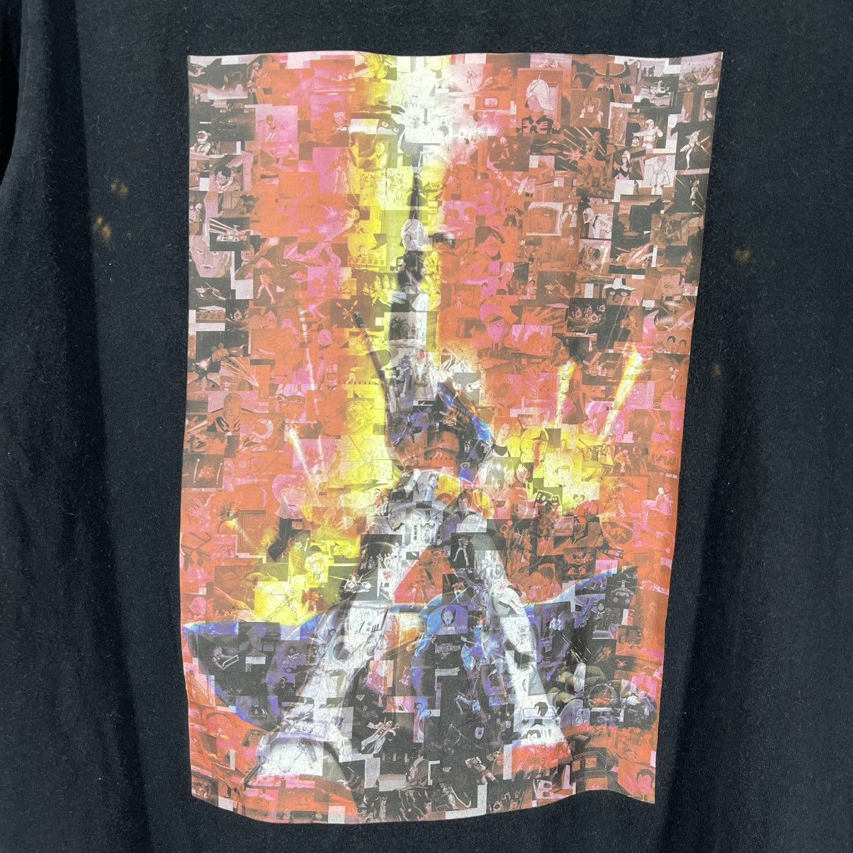 Uniqlo UNIQLO x GUNDAM Crew Neck T Shirt #2000/13 Size US L / EU 52-54 / 3 - 2 Thumbnail