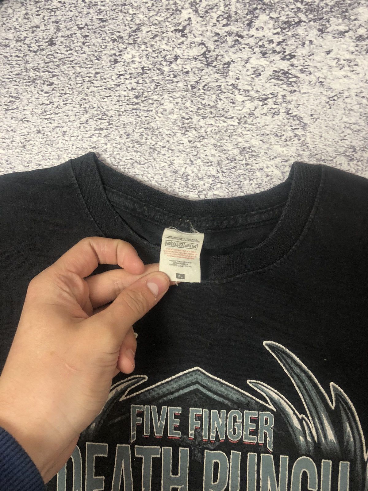 Band Tees Vintage merch t-shirt size Xl big logo y2k casual men’s ykk Size US XL / EU 56 / 4 - 5 Thumbnail