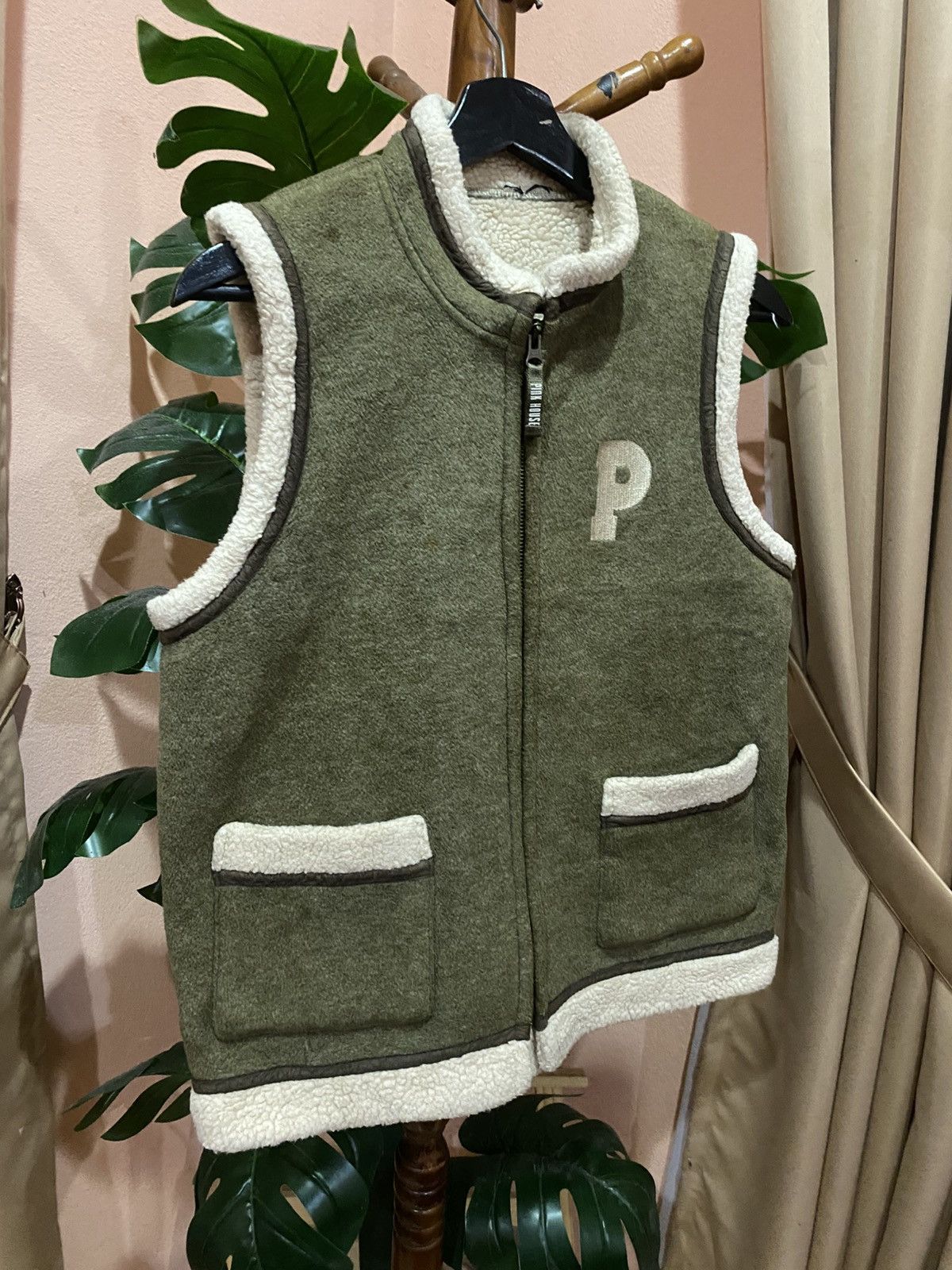 Pink House Pink House Vintage Sherpa Fleece Vest – Retro Outdoor Style Size US M / EU 48-50 / 2 - 3 Thumbnail