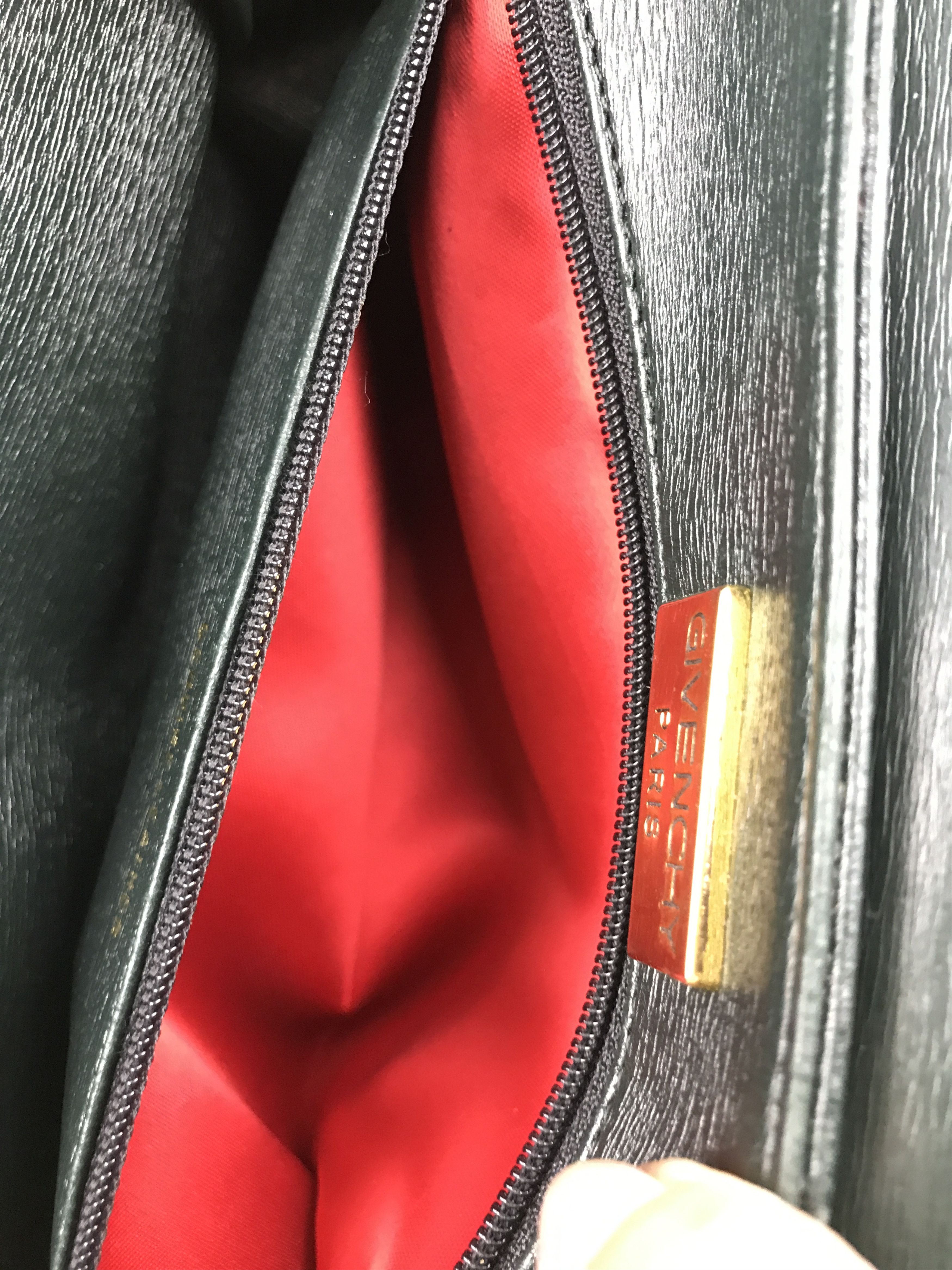 Givenchy Vintage Givenchy Handbag Genuine Leather Size ONE SIZE - 13 Thumbnail