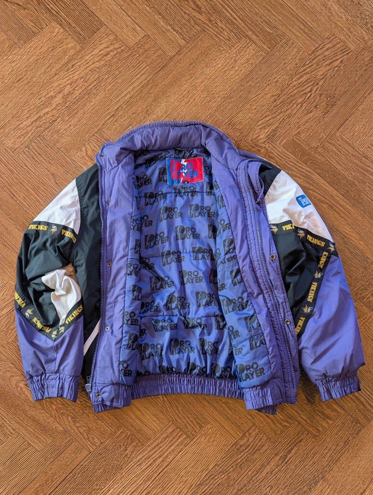 Pro Player Minnesota vikings pro player jacket Size US M / EU 48-50 / 2 - 7 Thumbnail