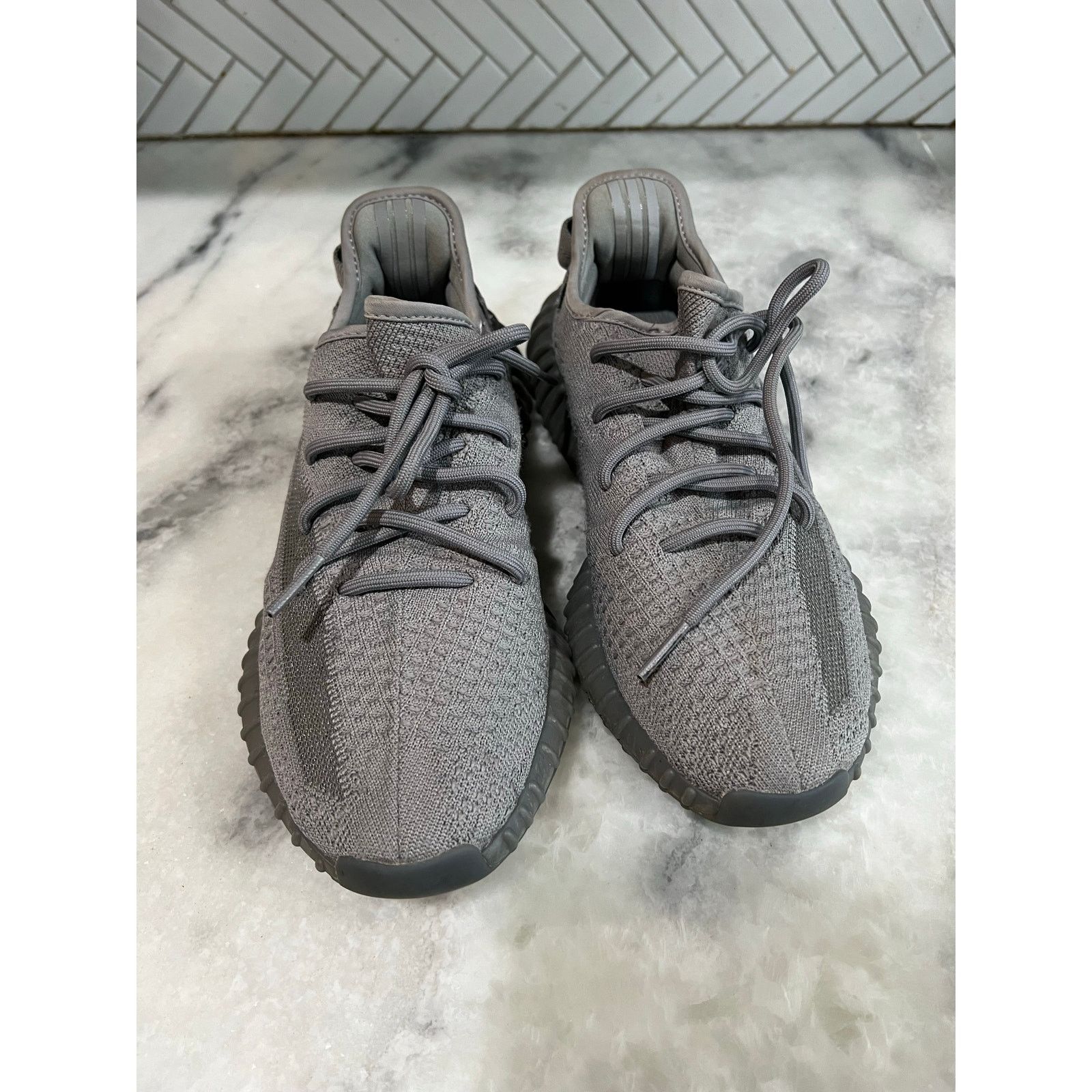 Adidas adidas Yeezy Boost 350 V2 Carbon Asriel Sz 9.5 Size US 9.5 / EU 42-43 - 3 Thumbnail