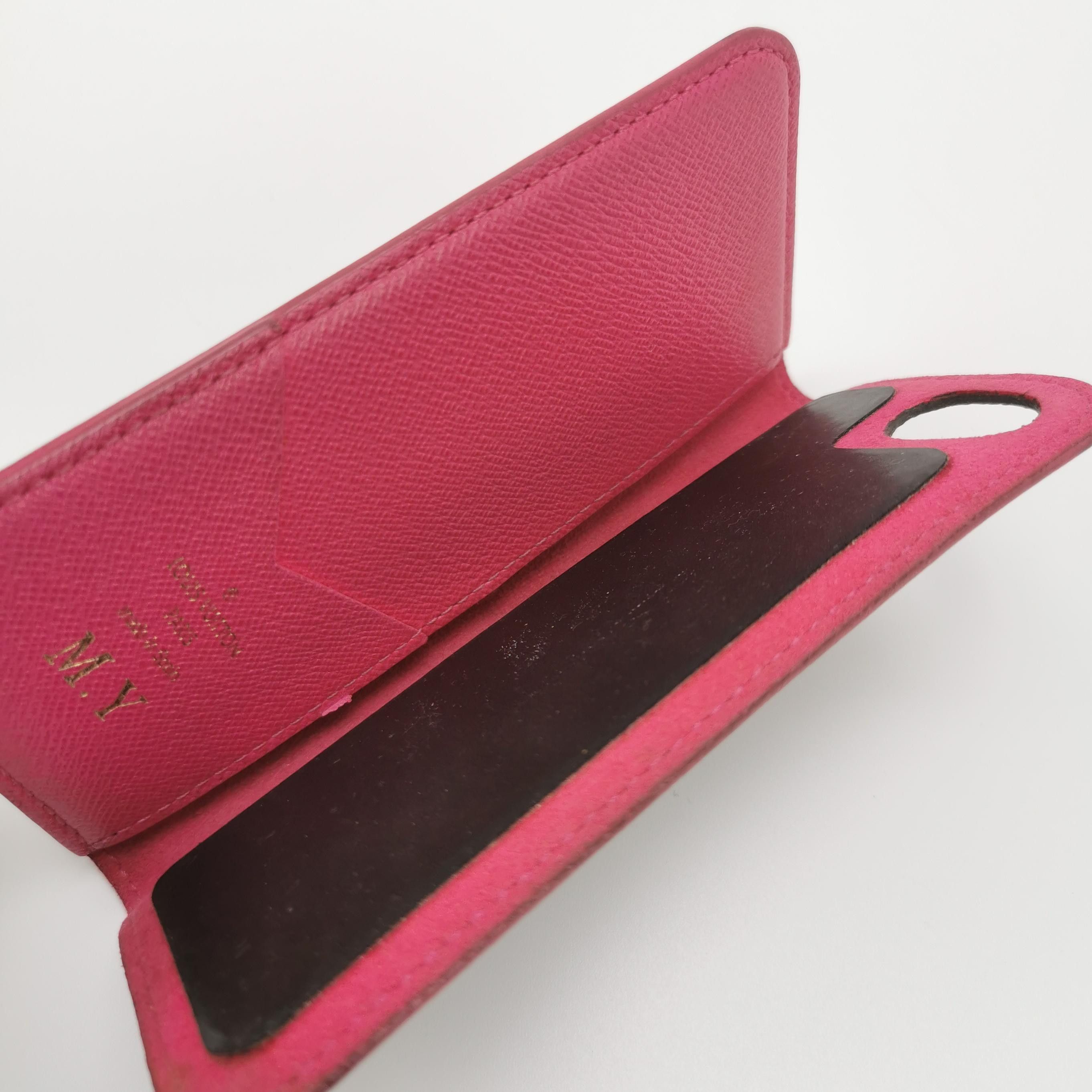 Louis Vuitton Louis Vuitton (LV) Monogram Print Phone Case -y2506 Size ONE SIZE - 2 Thumbnail