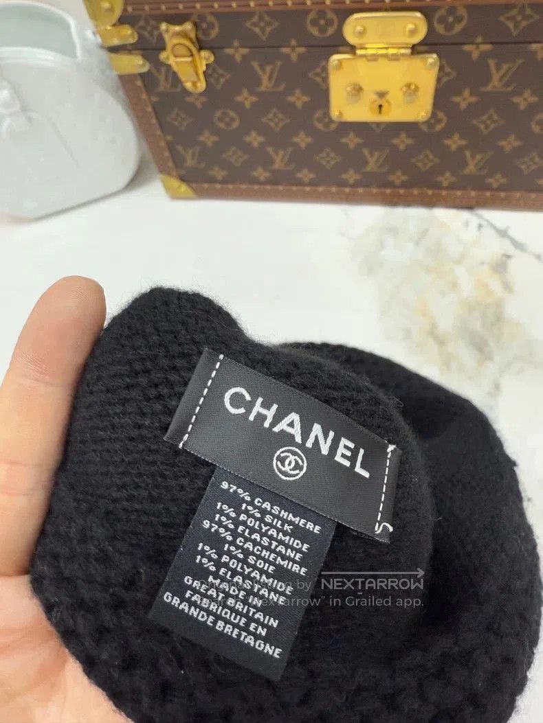 Chanel Chanel Black Knit Beanie with Logo. Size ONE SIZE - 4 Thumbnail