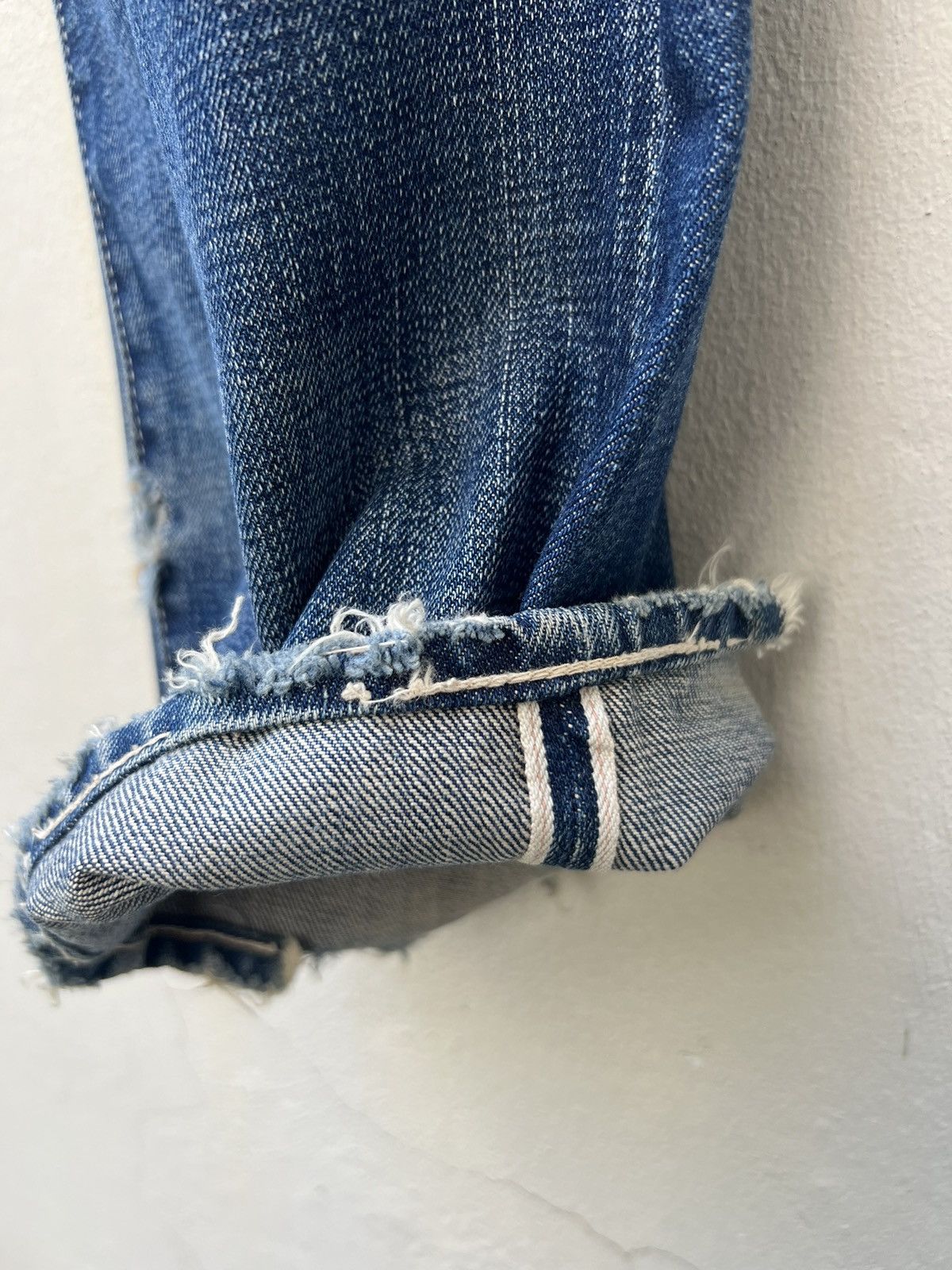 Levi's Vintage Clothing × Vintage Vintage 2005 LVC Levi’s 501 E Trashed Denim Selvedge Jeans Size US 32 / EU 48 - 13 Thumbnail