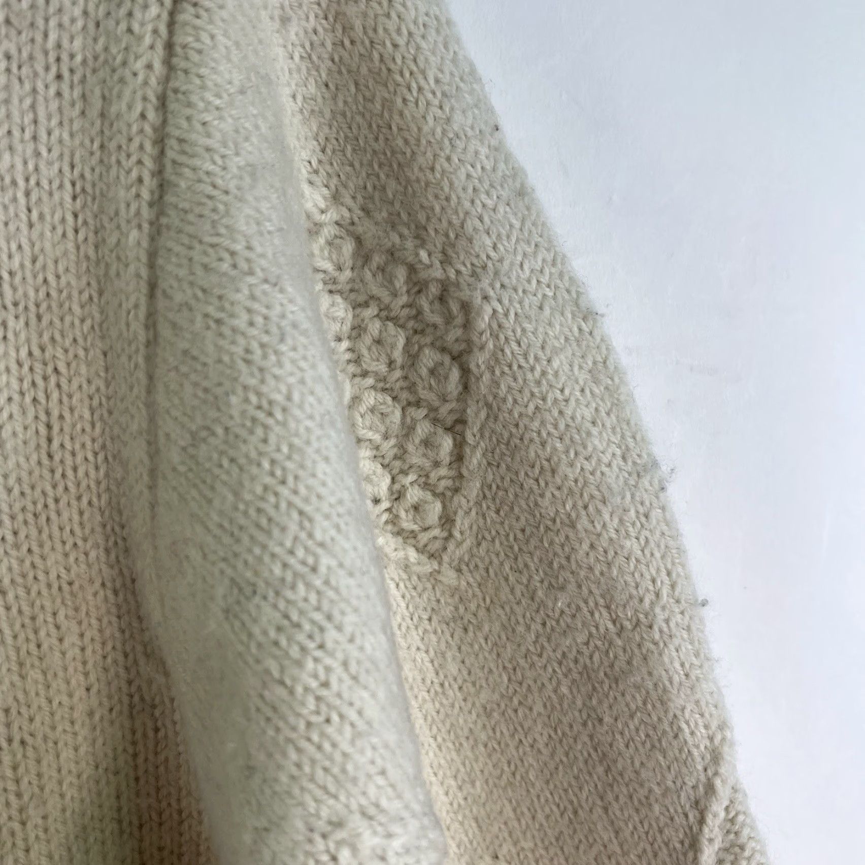Vintage VTG Robert Stock Finery 100% Wool Sweater Men’s Size L Ivory Cable-Knit Crew Neck Pullover UK Made Mens Winter Casual Vintage Wool Sweater Size US L / EU 52-54 / 3 - 2 Thumbnail