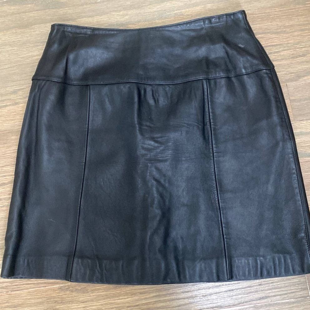 Lord & Taylor Lord & Taylor Butter Soft Black Leather Skirt Size 12 Size 34" / US 12 / IT 48 - 1 Thumbnail