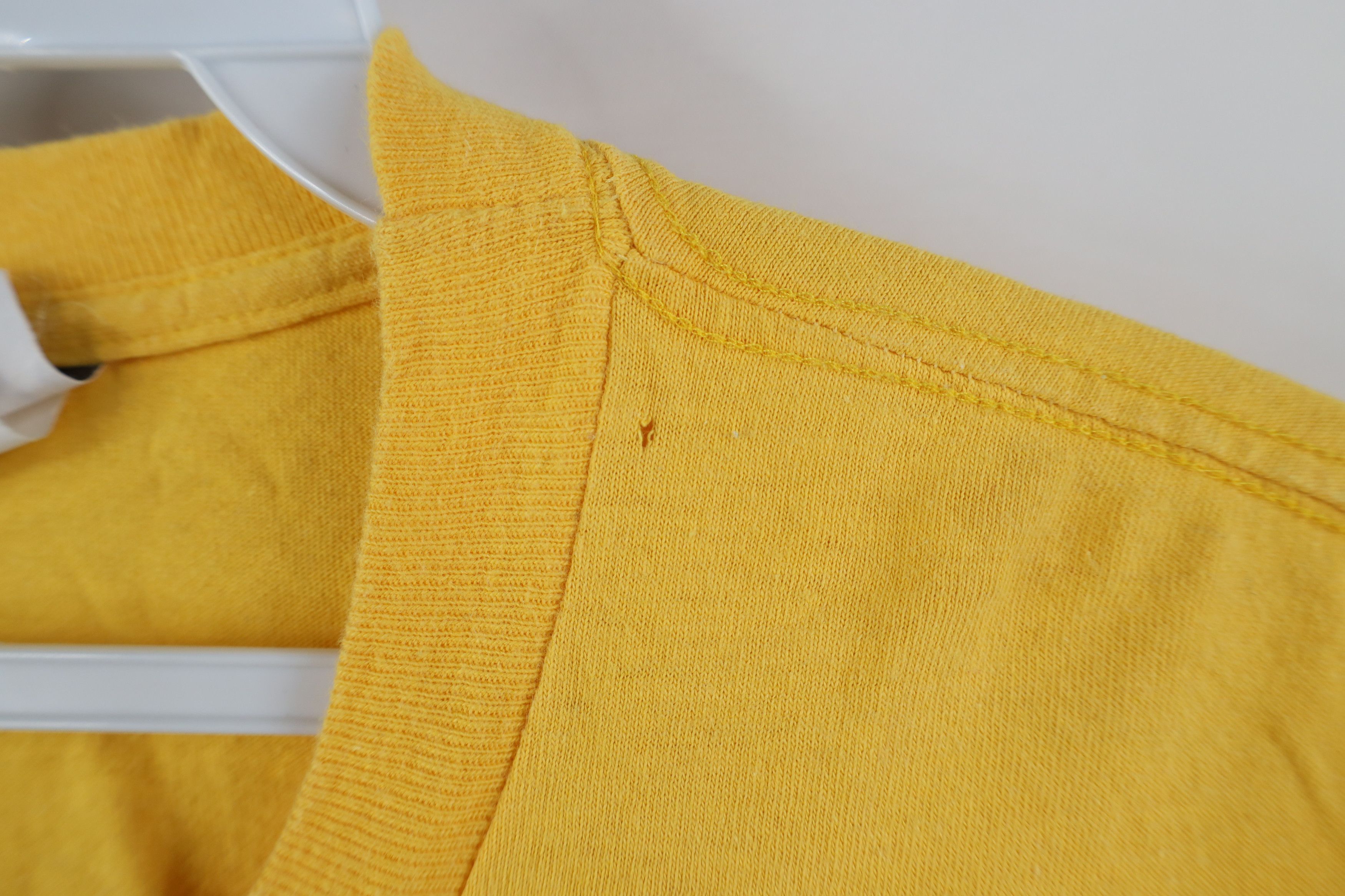Vintage Vintage 90s Jim Benson Don't Really Care Cropped T-Shirt USA Size ONE SIZE - 7 Thumbnail