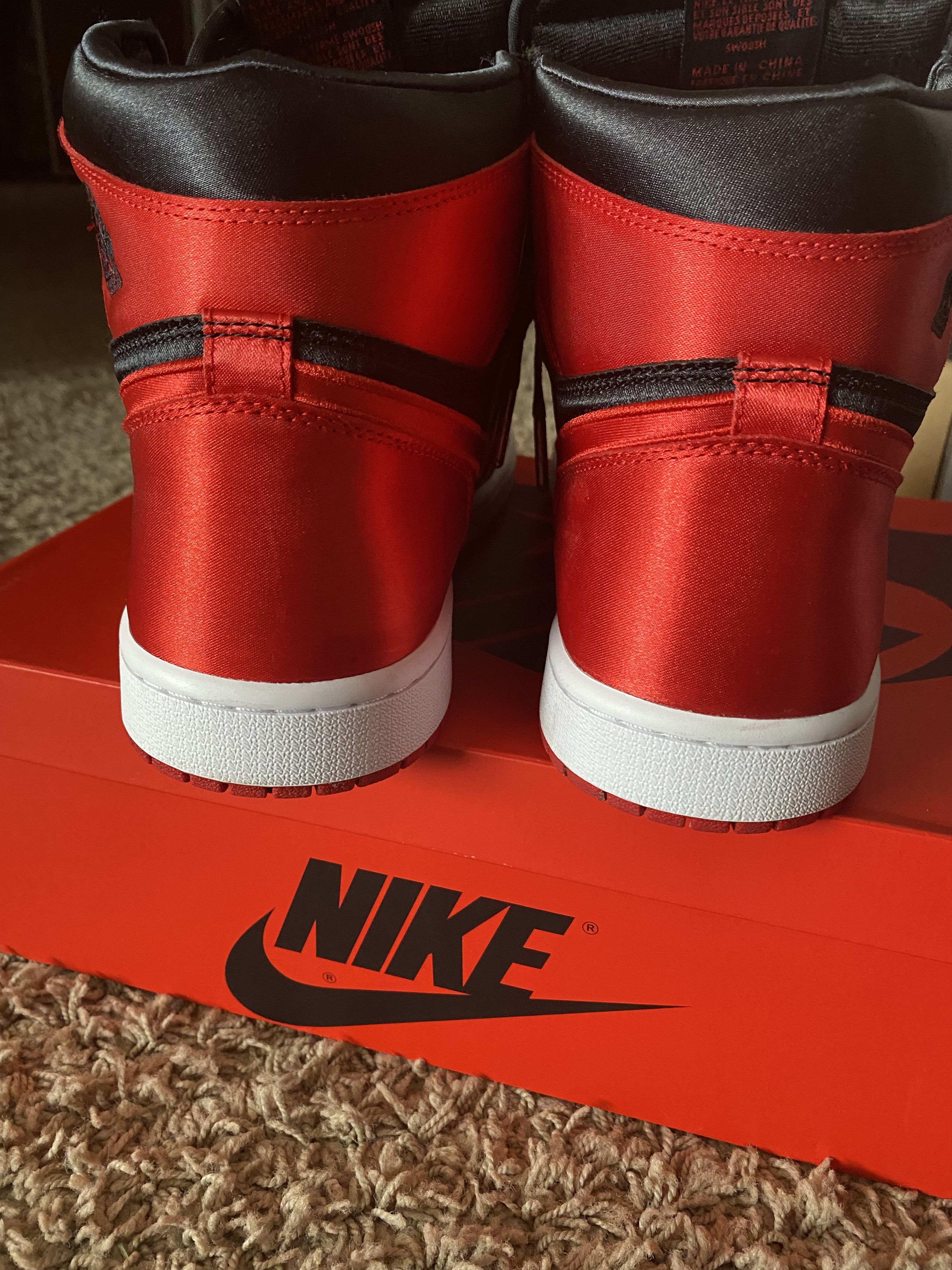 Jordan Brand Jordan 1 high satin bred size 11.5 W 10 M Size US 11.5 / IT 41.5 - 9 Thumbnail