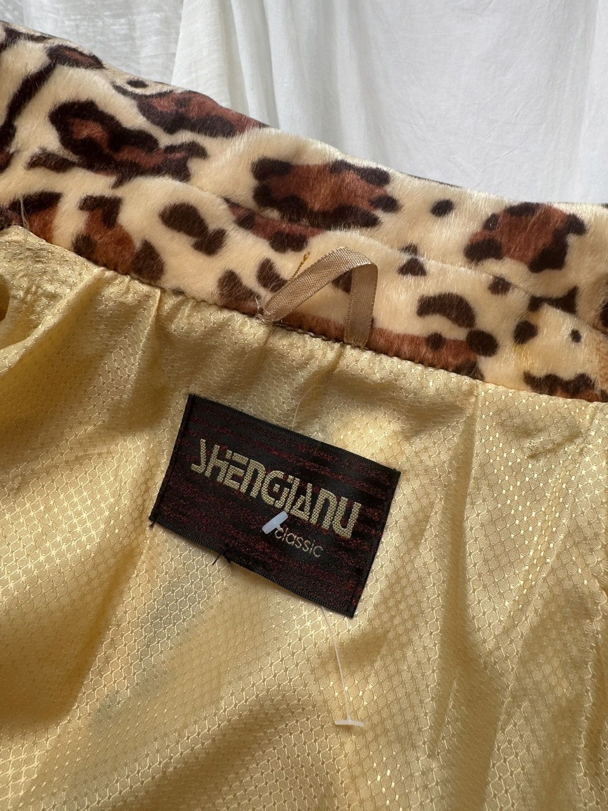 Hysteric Glamour 2000’s Aesthetic Vintage Y2K Leopard Faux Fur Jacket Size M / US 6-8 / IT 42-44 - 9 Thumbnail