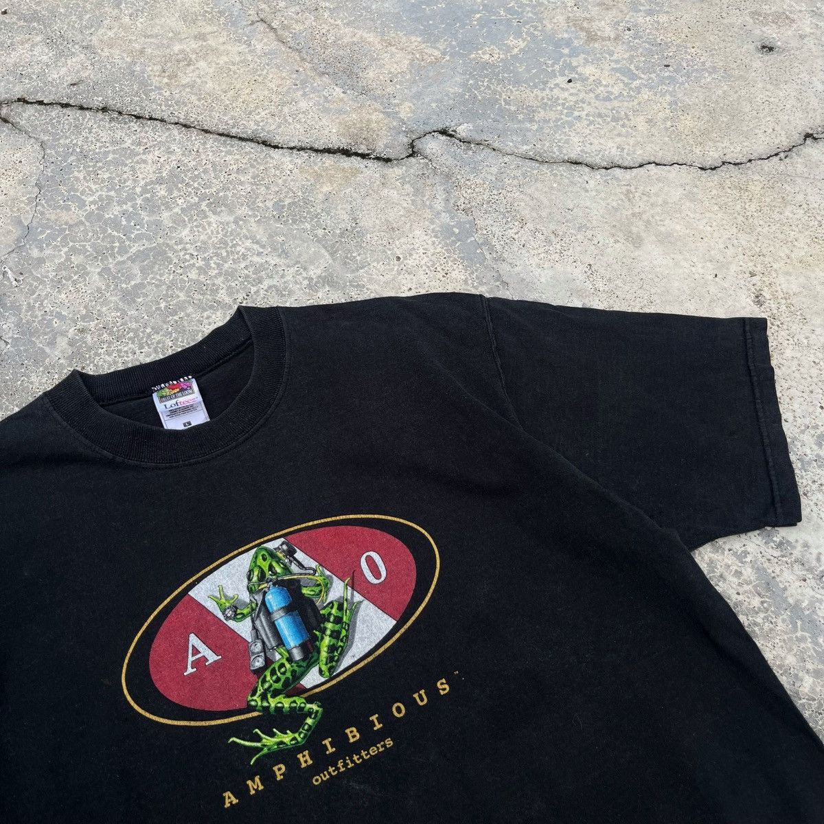 Vintage Vintage 90s Amphibious Nitrogen Narcosis Nice Graphic Tee Size US L / EU 52-54 / 3 - 6 Thumbnail