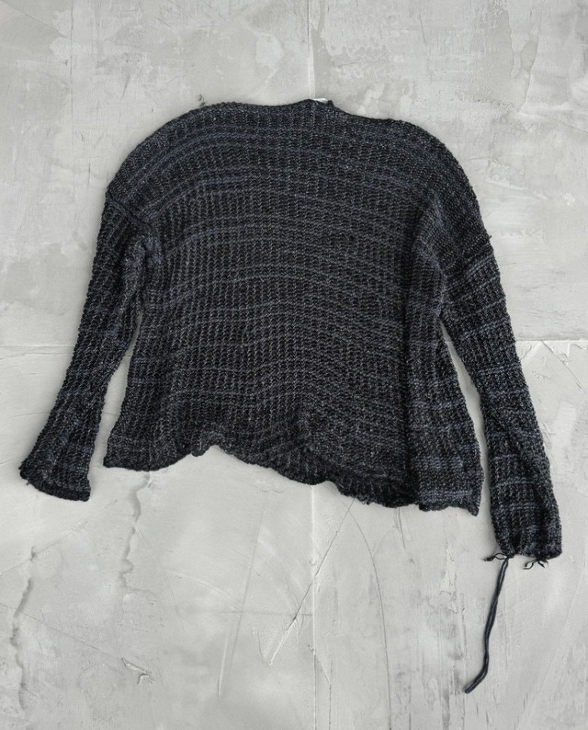 Giorgio Armani Georgio Armani 90’s distressed knit Size M / US 6-8 / IT 42-44 - 3 Thumbnail