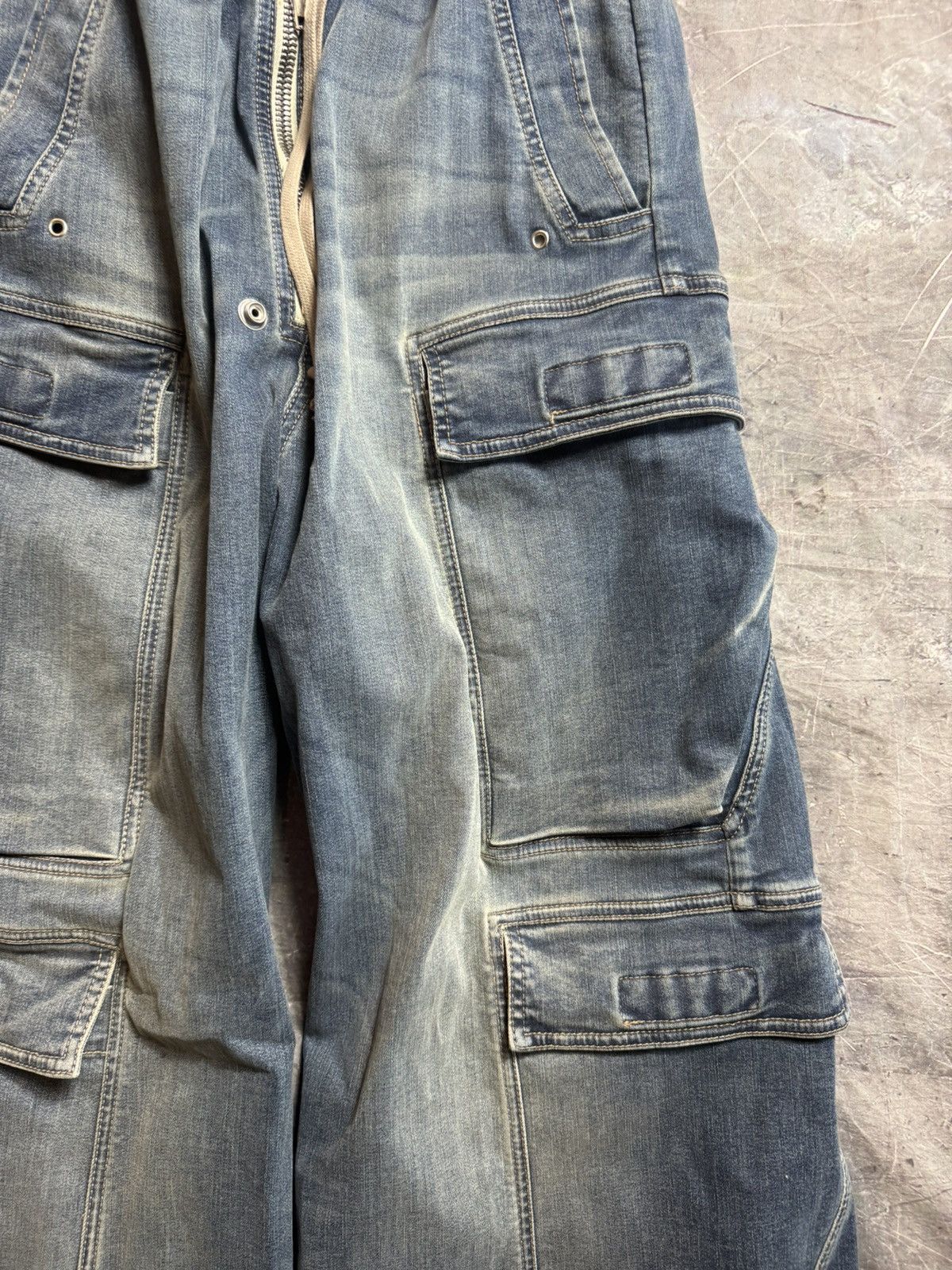 Rick Owens Drkshdw Rick Owens Drkshdw Denim Jumbo Cargo Belas in Washed Indigo Size US 30 / EU 46 - 5 Thumbnail