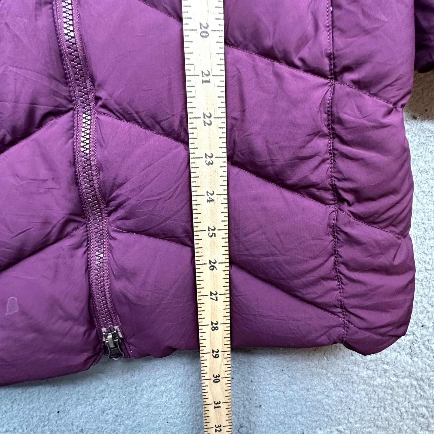 Marmot Marmot Montreaux 700 Fill Down Coat Jacket Womens Medium Purple Parka Fleece Long Hooded Full Zip Pockets Casual Autumn Winter Outdoors Mens? Ladies? Size S / US 4 / IT 40 - 6 Thumbnail