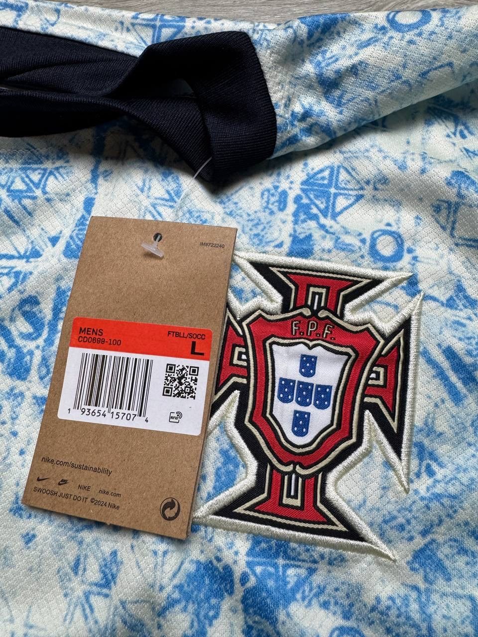 Nike Nike 2024 Portugal Away Jersey #7 Ronaldo Size US L / EU 52-54 / 3 - 8 Thumbnail
