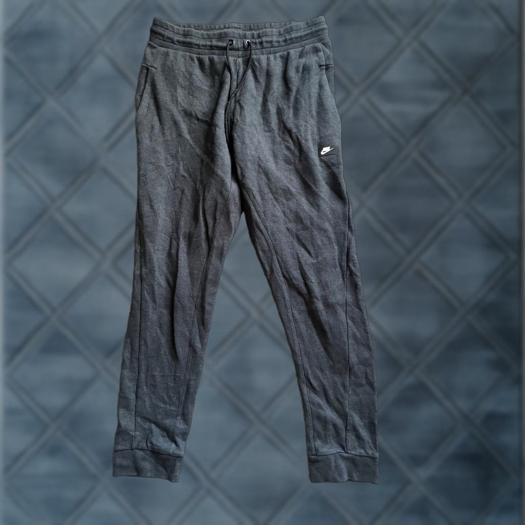 Nike Nike Sportswear Jogger Sweatpants Men's M Black Tapered Athletic 928493-010 Size US 31 - 1 Thumbnail
