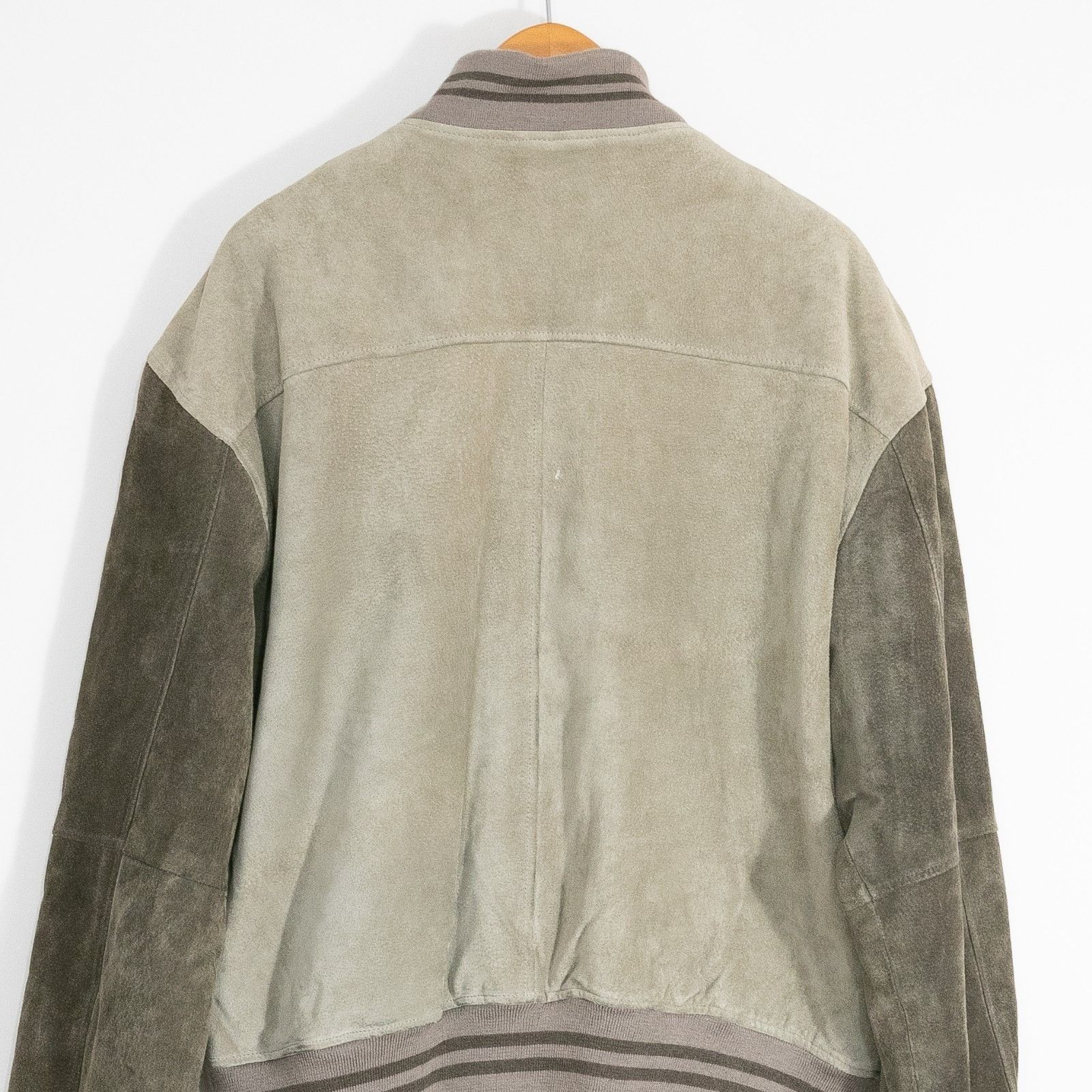 Vintage Vintage 90s William Barry Suede Bomber Jacket L - Distressed Size US L / EU 52-54 / 3 - 8 Thumbnail