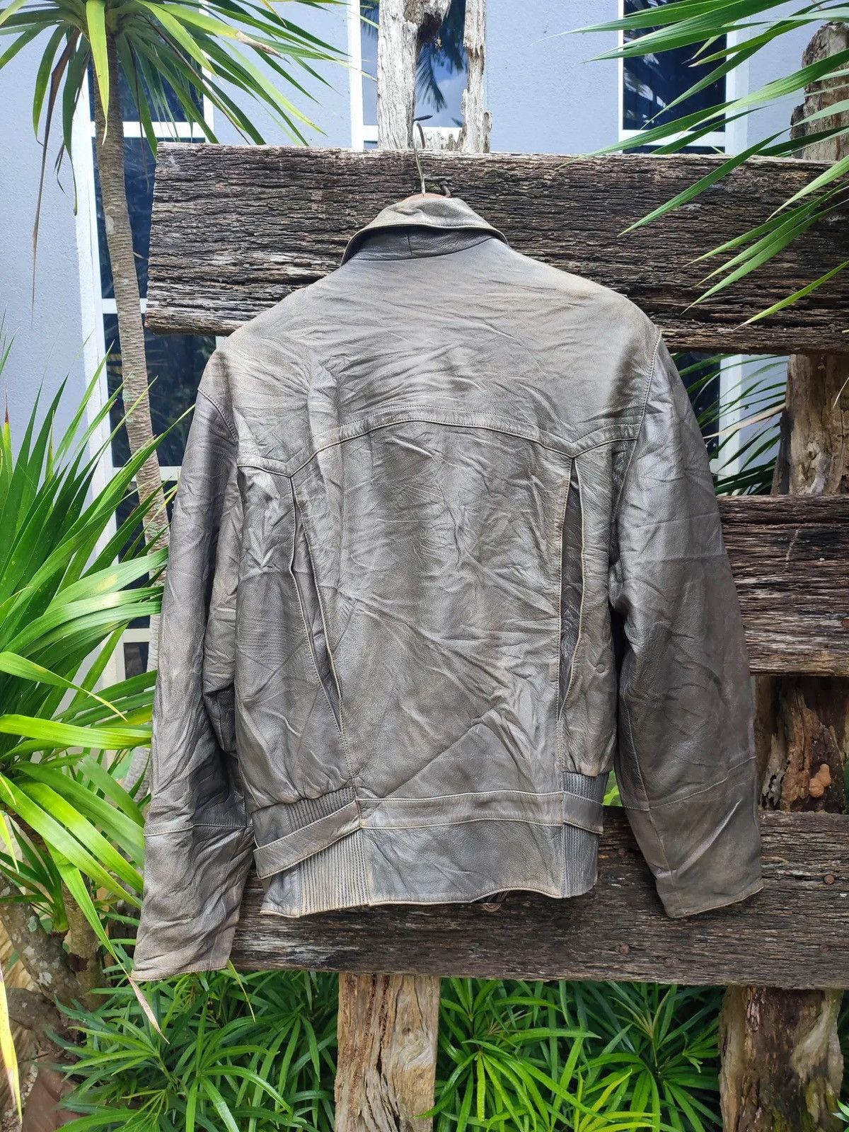 Leather Vintage Olivier Massuger Distressed Lambskin Leather Jacket Size US M / EU 48-50 / 2 - 7 Thumbnail