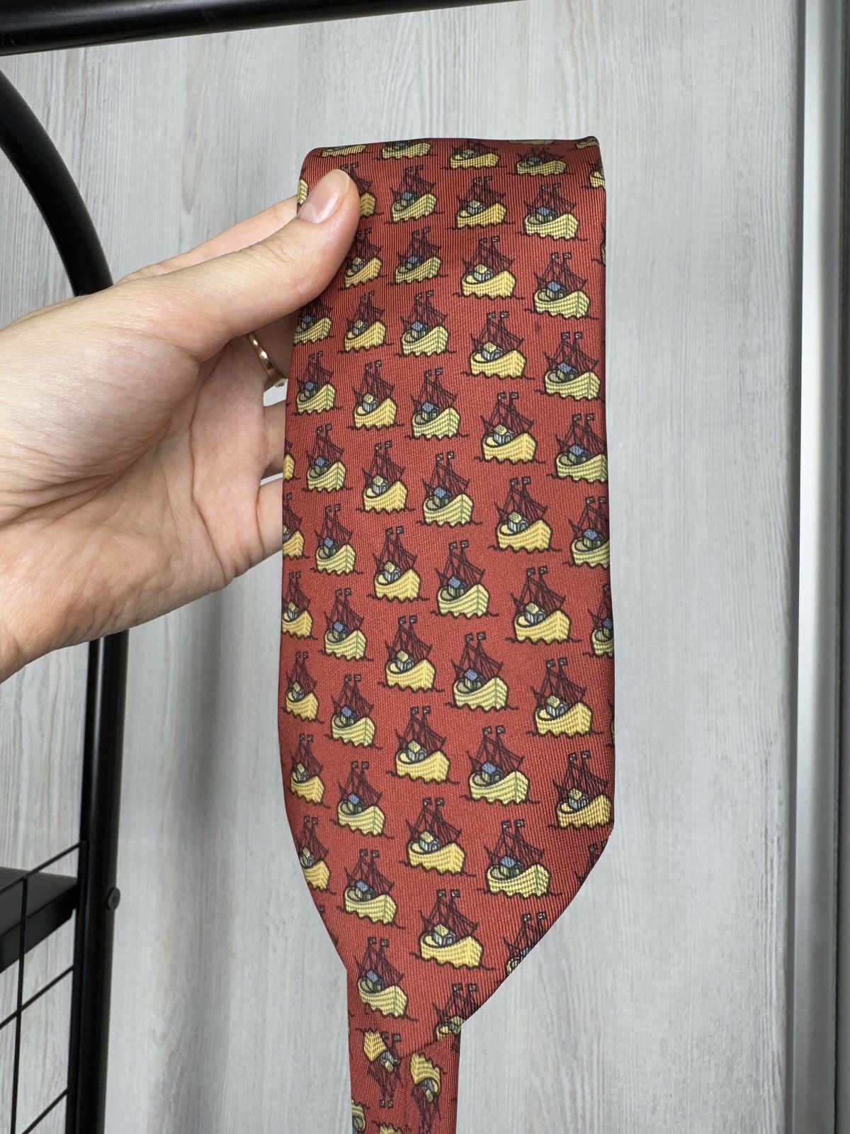 Hermes HERMES VINTAGE ARK ON OCEAN TIE NOAH SHIP FRANCE DEEP RED Size ONE SIZE - 1 Thumbnail