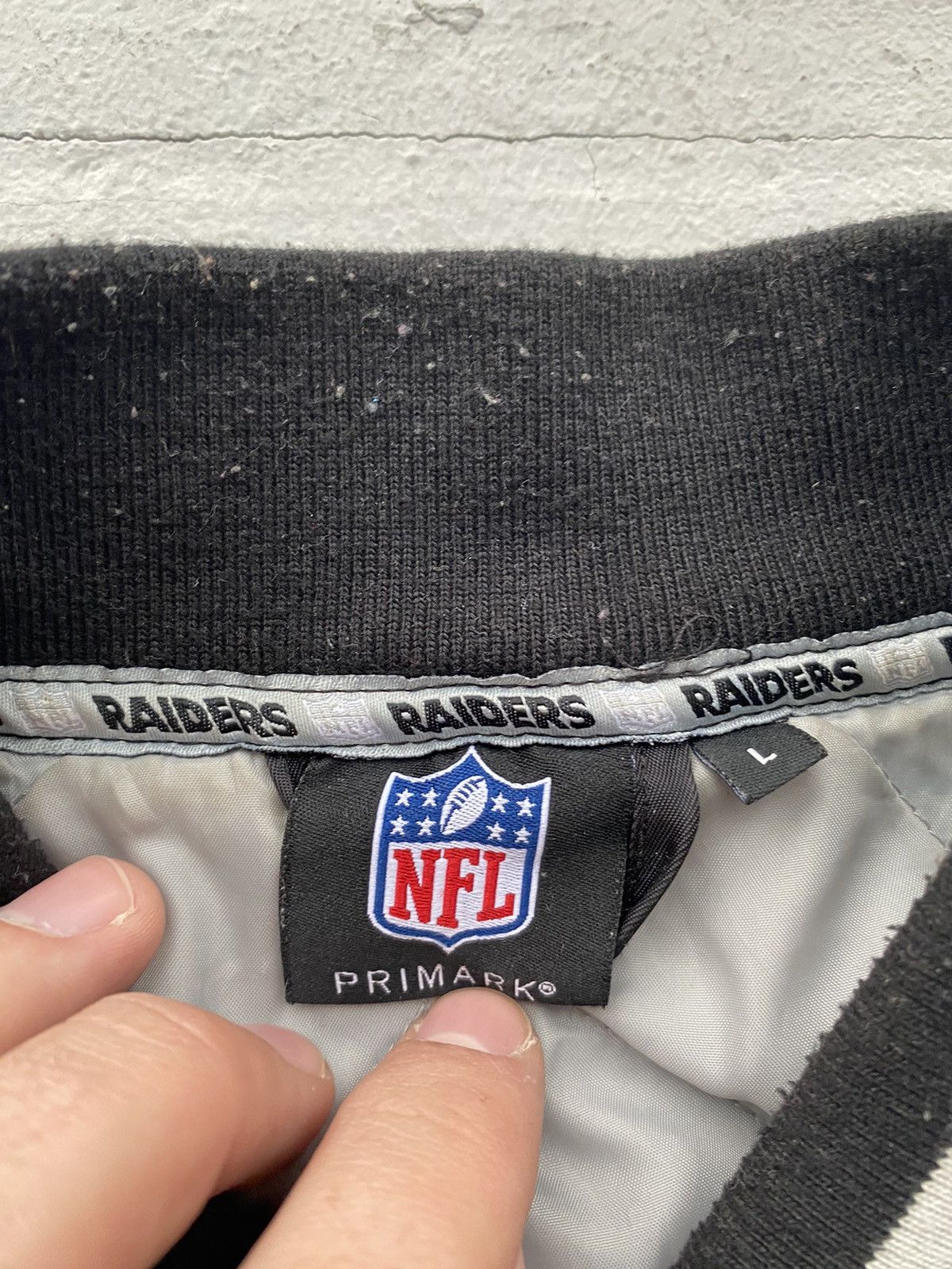 NFL 00s Oakland Raiders Team NFL Black Bomber Jacket Mens Large Size US L / EU 52-54 / 3 - 6 Thumbnail