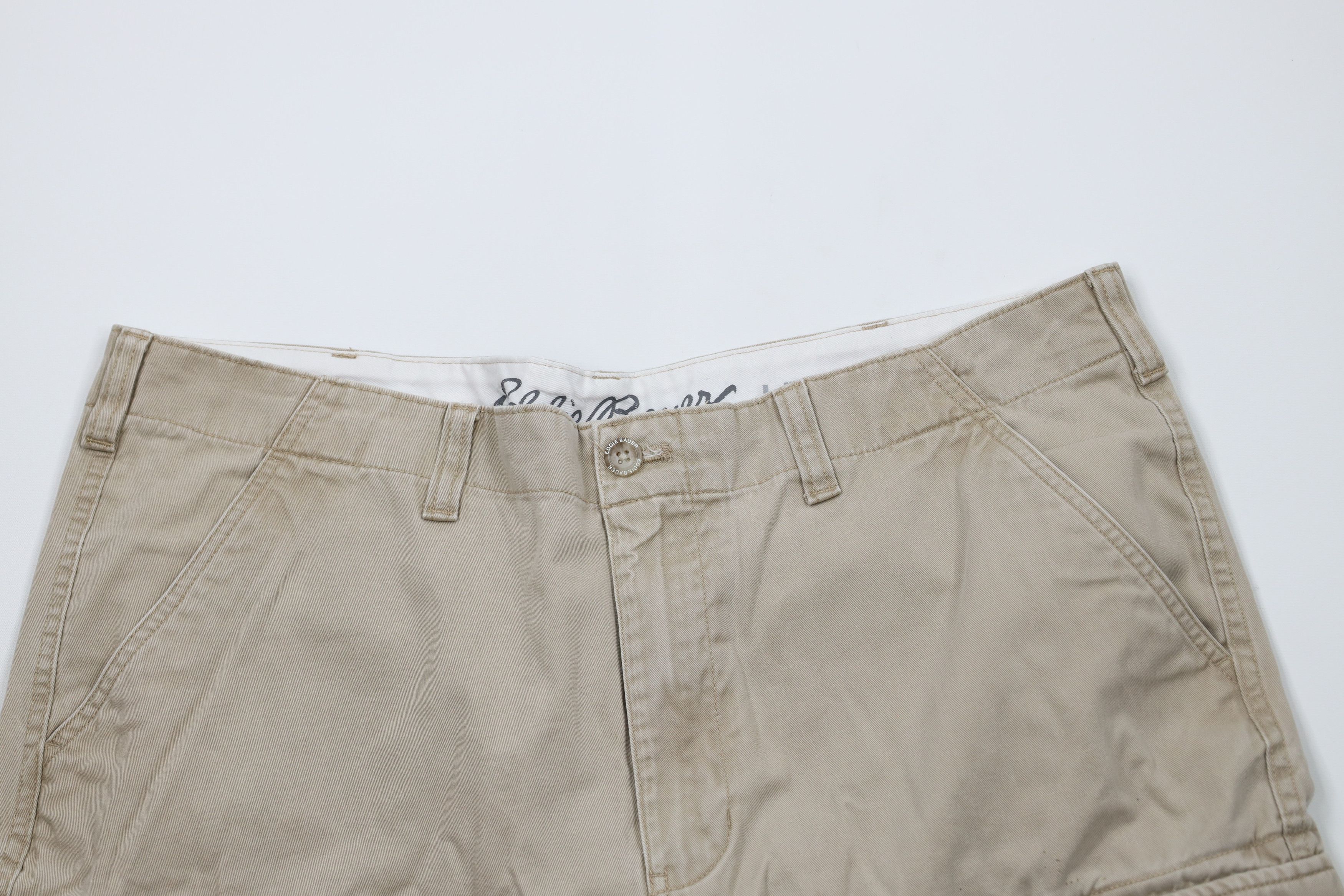 Eddie Bauer × Vintage Vintage Y2K Eddie Bauer Heavyweight Cargo Shorts Cotton Size US 40 / EU 56 - 2 Thumbnail