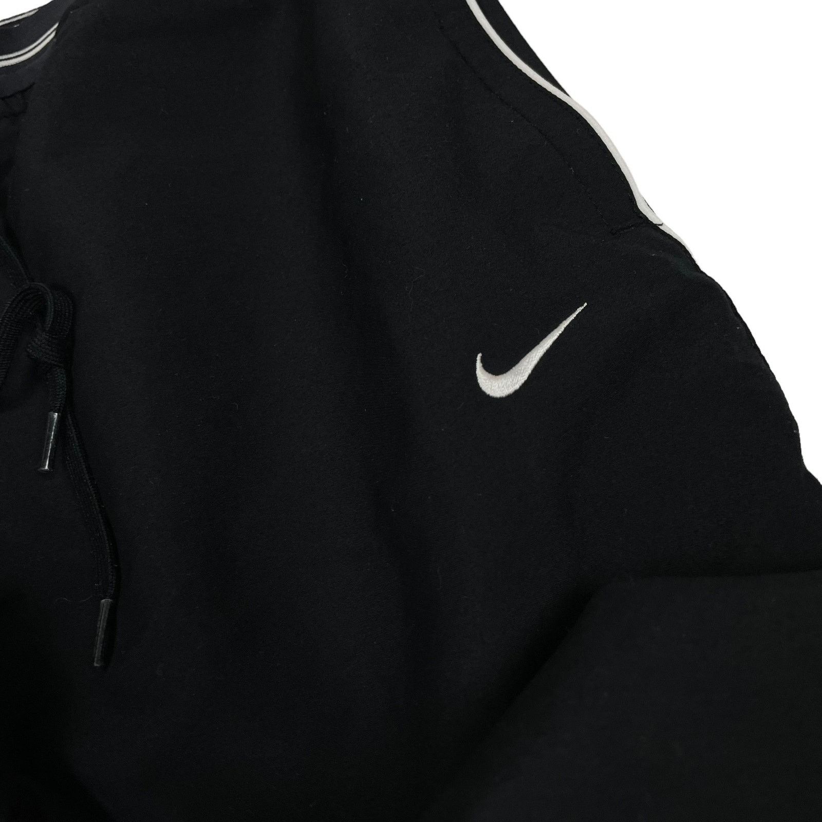Nike × Vintage Nike Women Black Swoosh High-Rise Straight Track Pant Medium Size 30" / US 8 / IT 44 - 2 Thumbnail