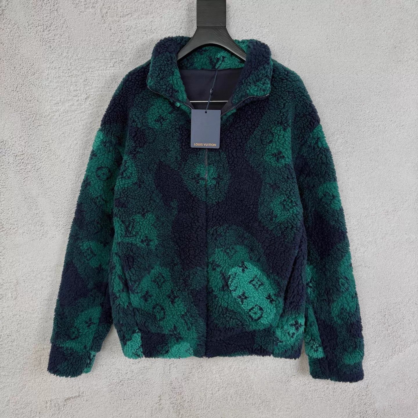 Louis Vuitton LV Dark Green Teddy Fleece Zip-Up Jacket Size L New Size US L / EU 52-54 / 3 - 1 Thumbnail