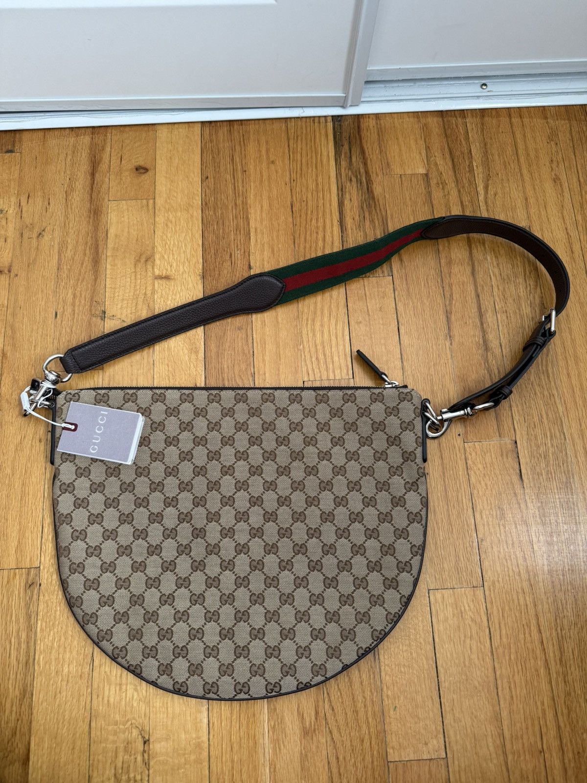 Gucci Crossbody B Shoulder Bag
