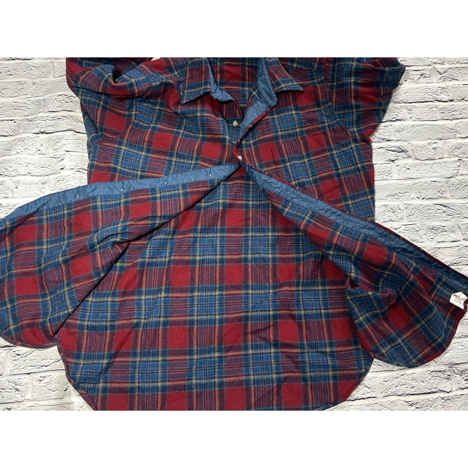 Pendleton VINTAGE Pendleton Shirt Mens Large Blue Red Wool Plaid Button Up Flannel Size US L / EU 52-54 / 3 - 6 Thumbnail