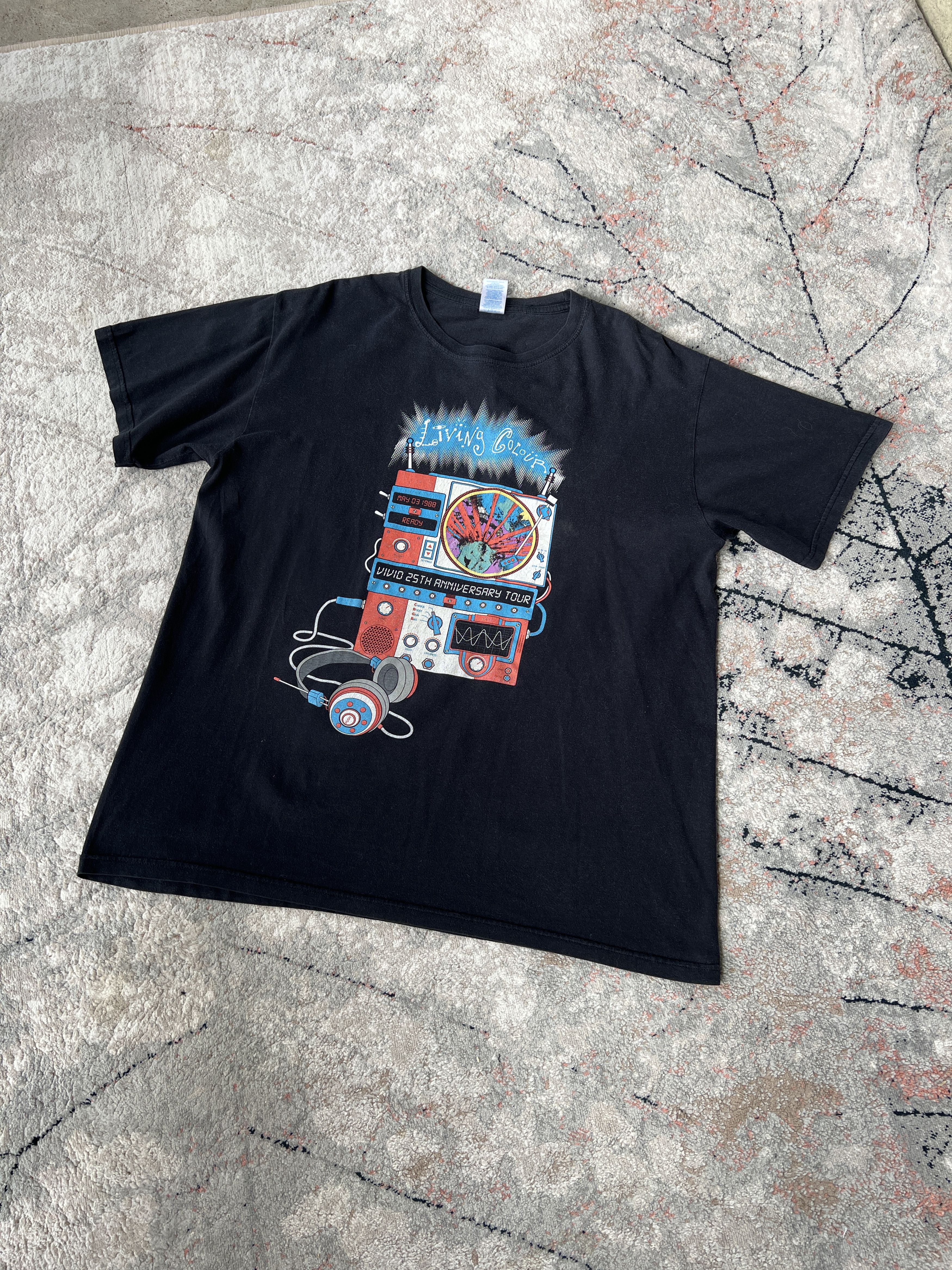 Band Tees Living Colour Vivid 25th Anniversary Tour Tee Size US XL / EU 56 / 4 - 1 Thumbnail