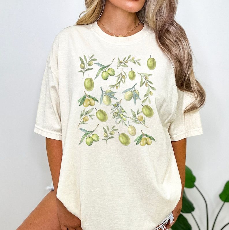 Designer Olives Baby Tee Size M / US 6-8 / IT 42-44 - 1 Thumbnail