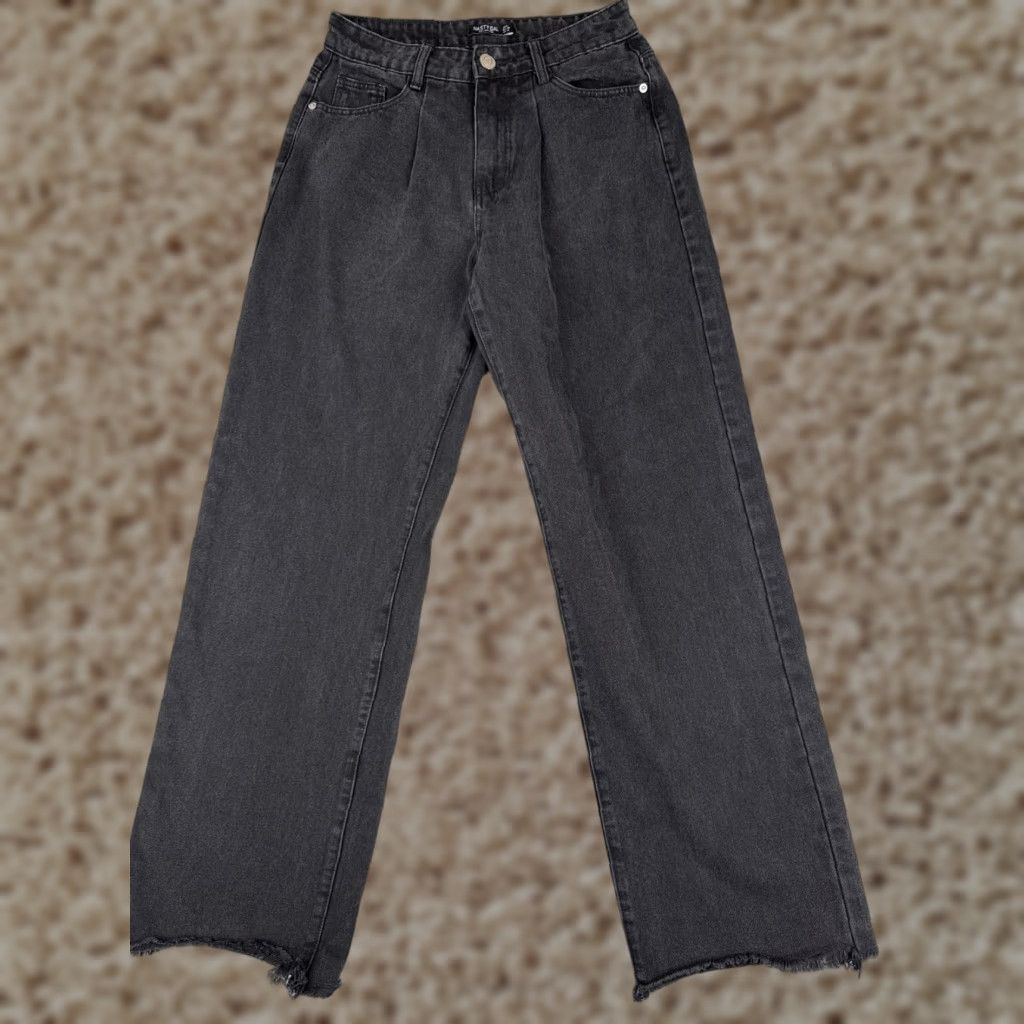Nasty Gal Nasty Gal Jeans Women 6 Black Denim Wide-Leg High Rise Cotton Raw Hem 28x31 Womens Size 28" / US 6 / IT 42 - 1 Thumbnail