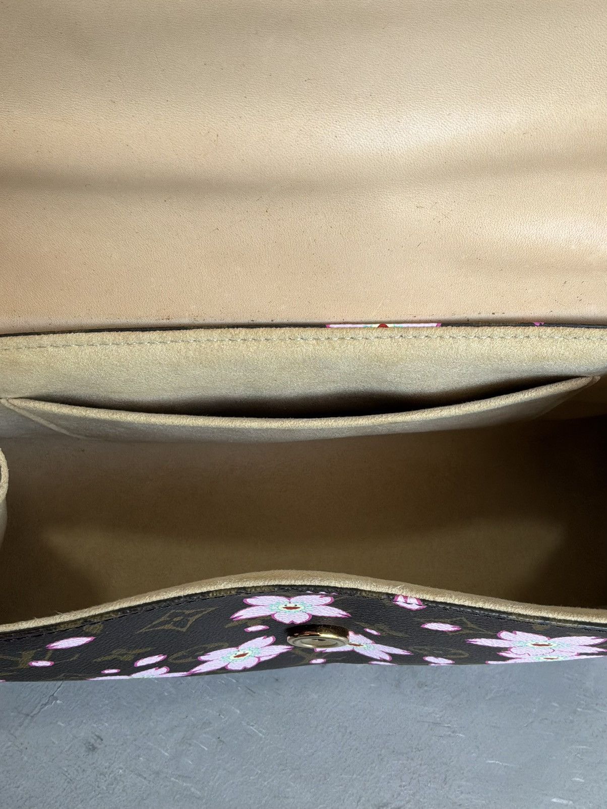 Louis Vuitton × Takashi Murakami 2003 Louis Vuitton x Murakami - Sakura Handbag Size ONE SIZE - 16 Thumbnail