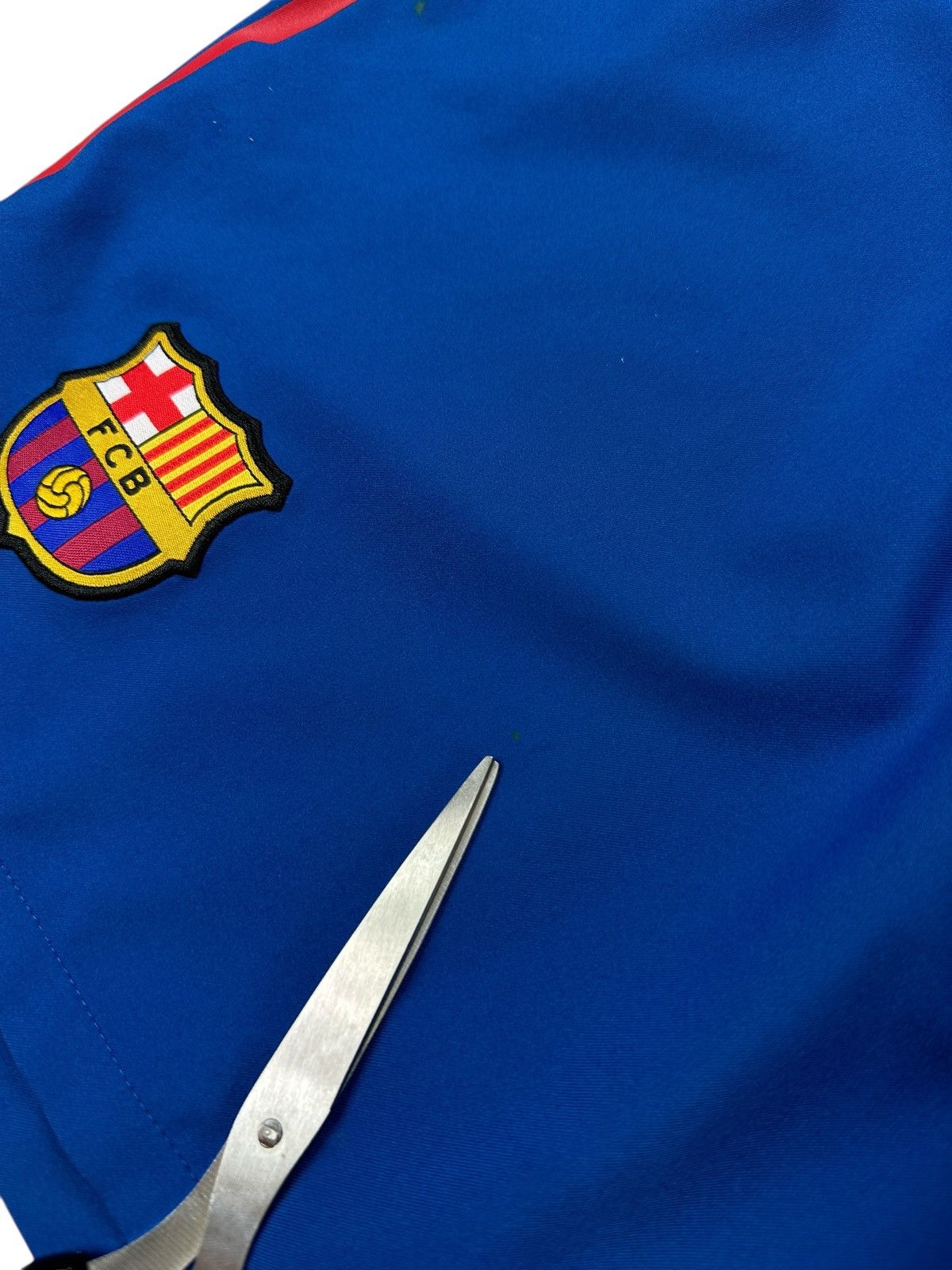 Nike × Vintage Vintage Y2K Nike Dri-Fit Barcelona F.C. Soccer Blue Shorts Size US 36 / EU 52 - 5 Thumbnail